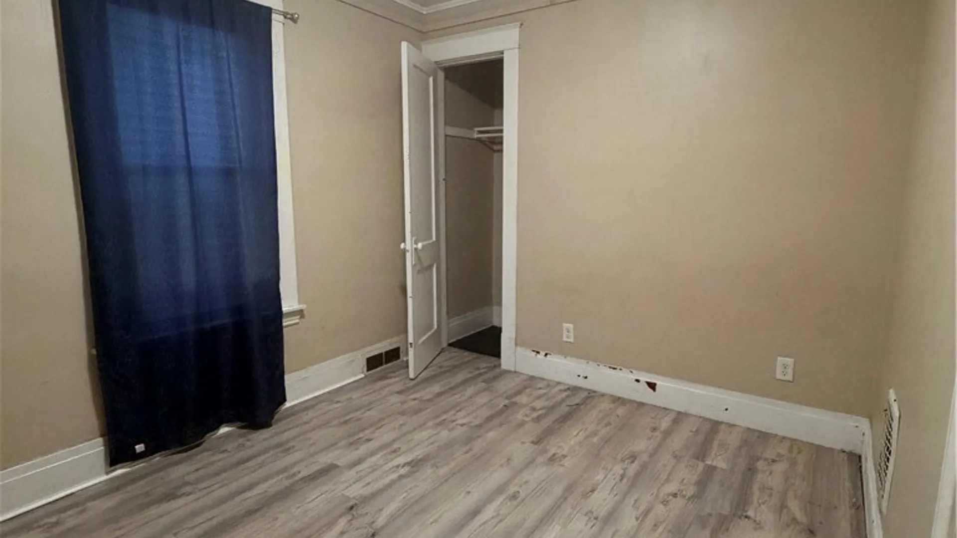 Property at 1533 La Salle Avenue, Niagara Falls, NY 14301 8