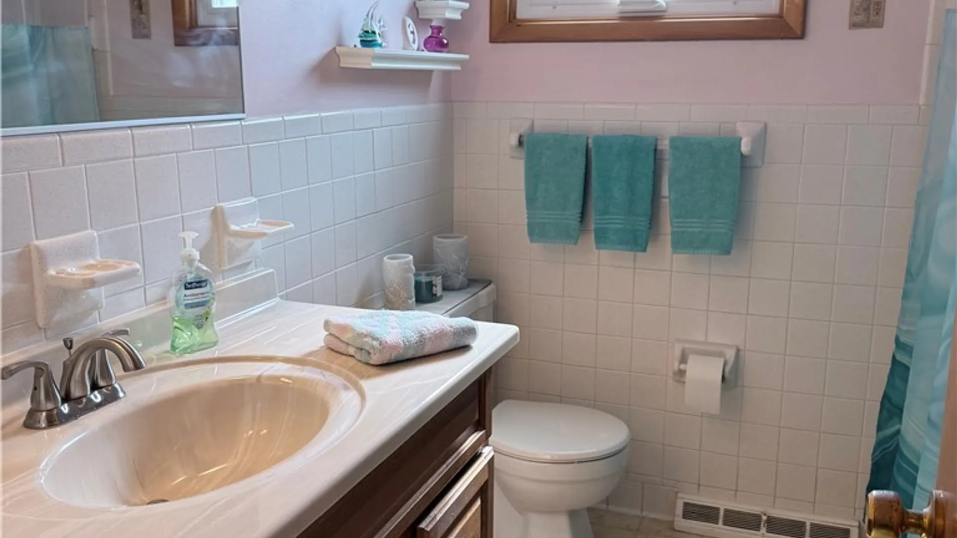 Property at 54 Bory Drive, Cheektowaga, NY 14043 15