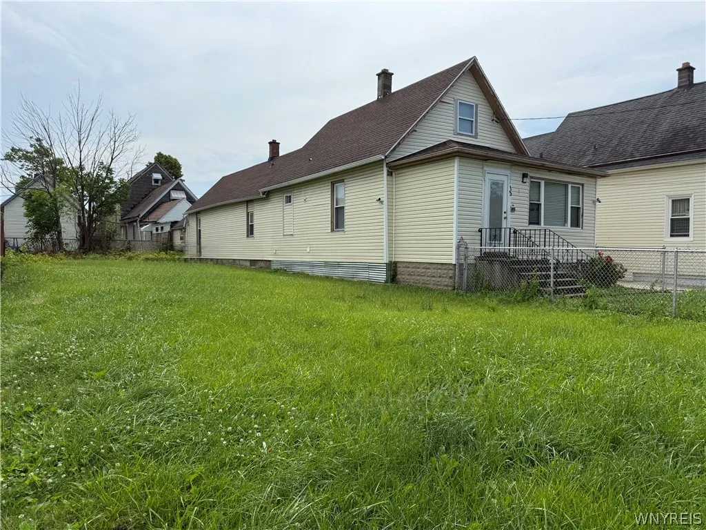 Property at 31 Woltz Avenue, Buffalo, NY 14212