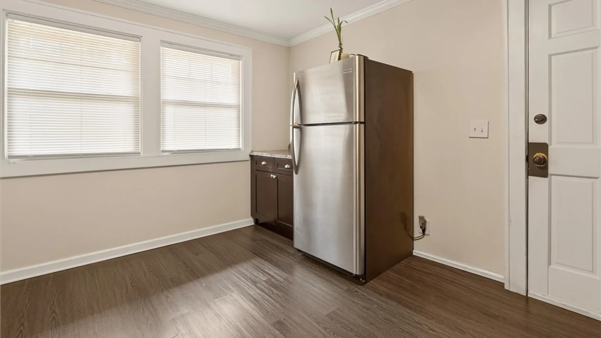Property at 585-587 Arnett Boulevard, Rochester, NY 14619 12