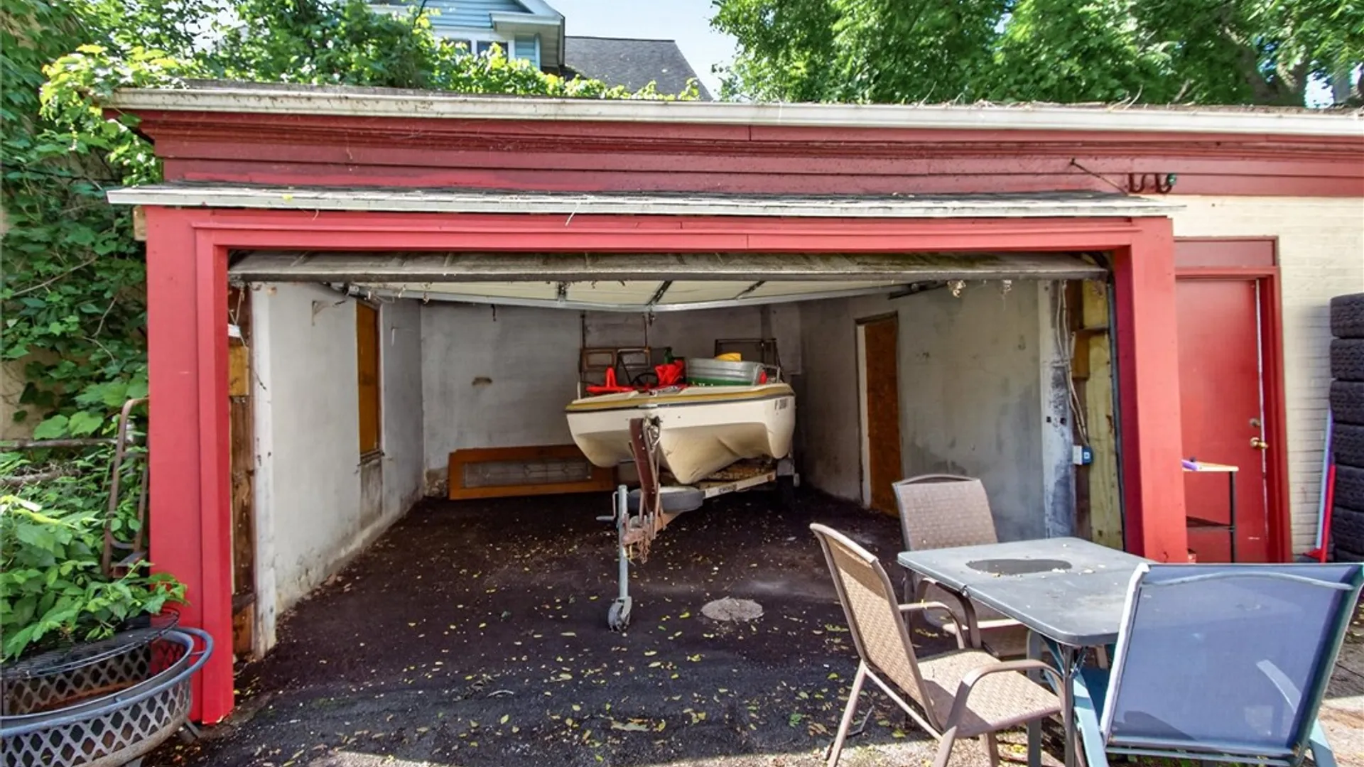 Property at 585-587 Arnett Boulevard, Rochester, NY 14619 39