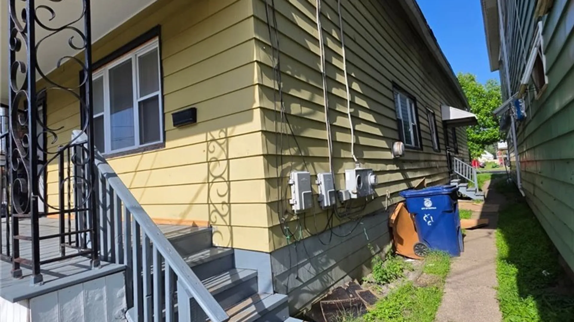 Property at 27 Sweet Avenue, Buffalo, NY 14212 3