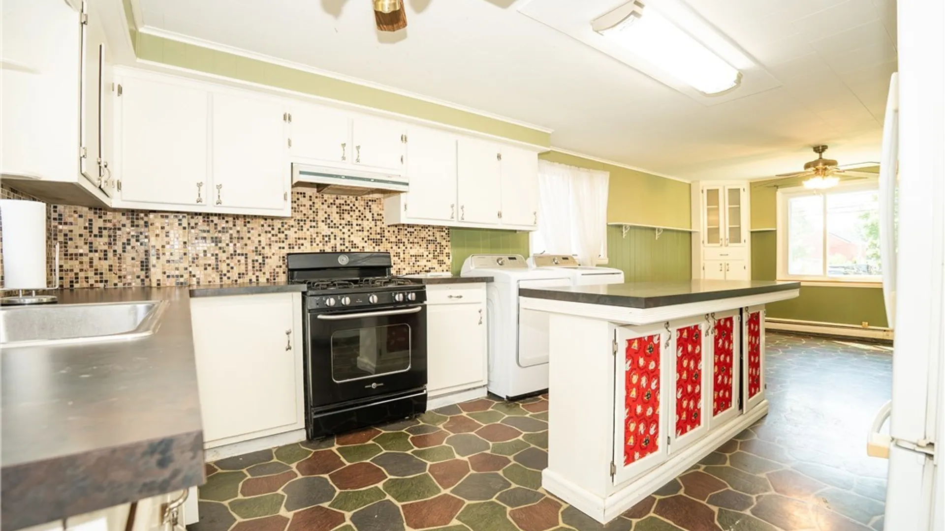 Property at 29 State Street, Royalton, NY 14105 24