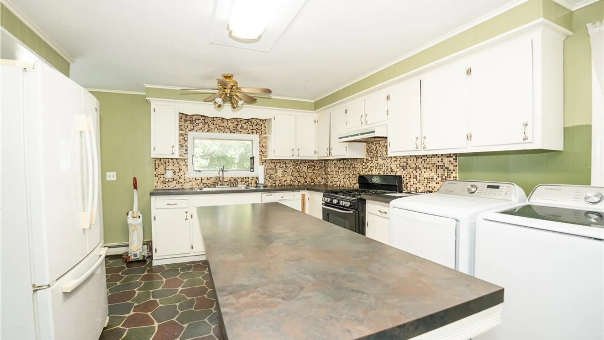Property at 29 State Street, Royalton, NY 14105 29