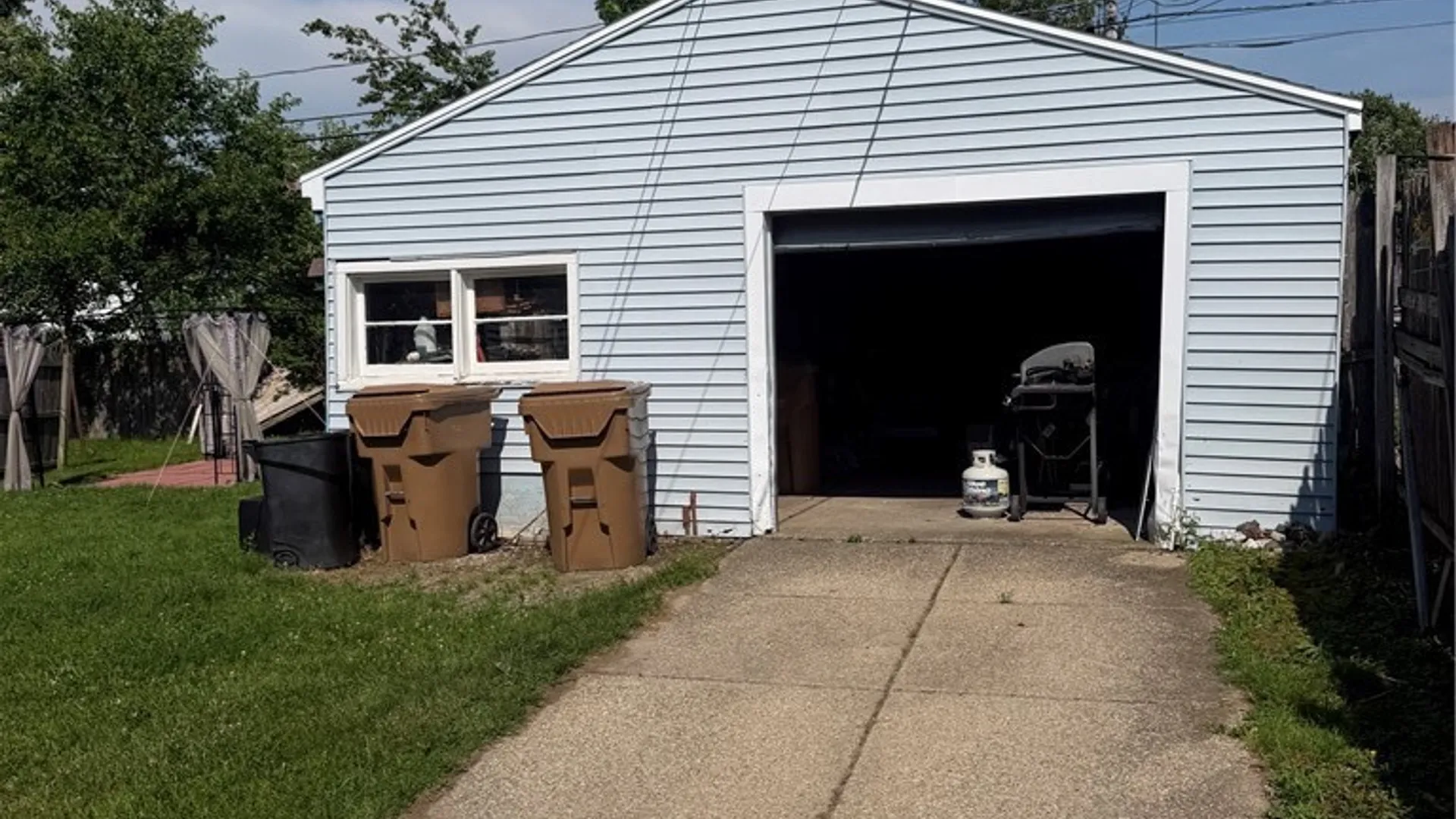 Property at 31 Ellen Drive, Cheektowaga, NY 14225 4