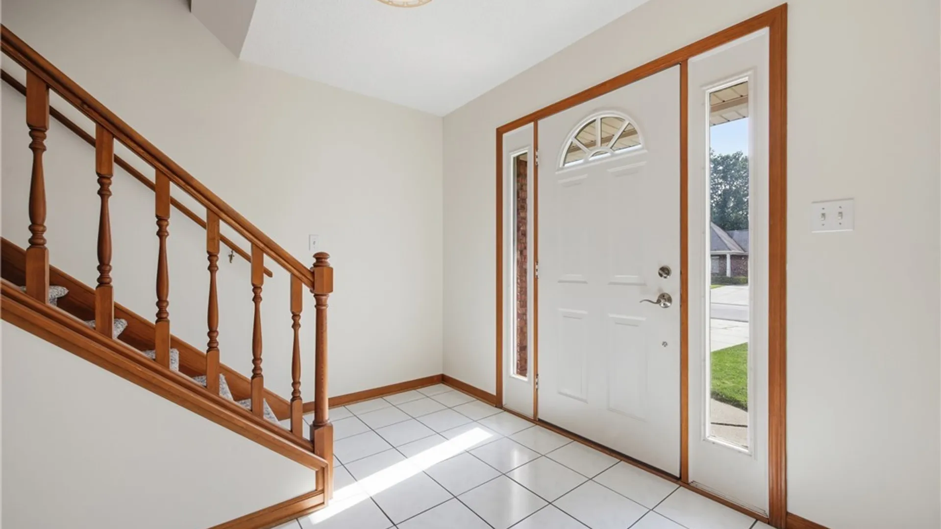 Property at 664 Sara Court, Lewiston, NY 14092 4