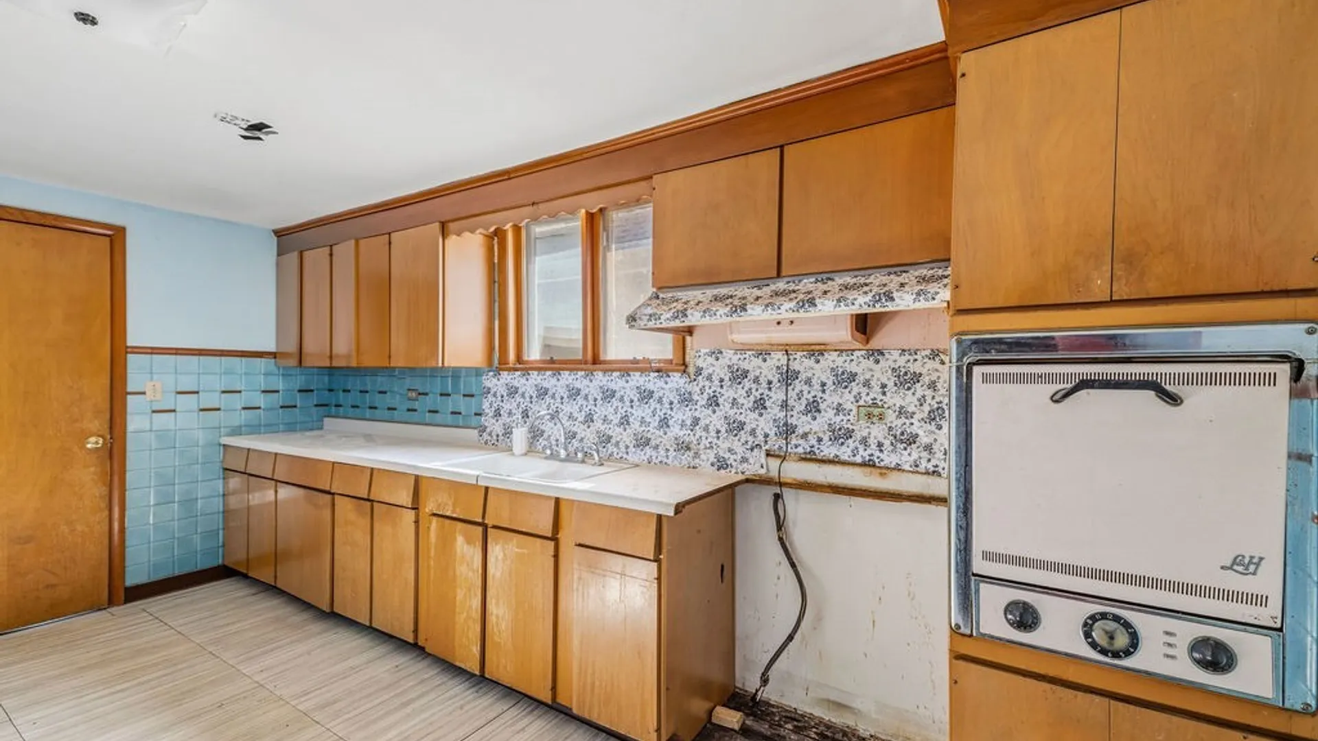 Property at 349 Walden Avenue, Buffalo, NY 14211 23