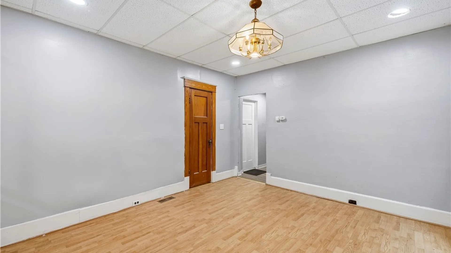 Property at 22 Frankfort Avenue, Buffalo, NY 14211 9