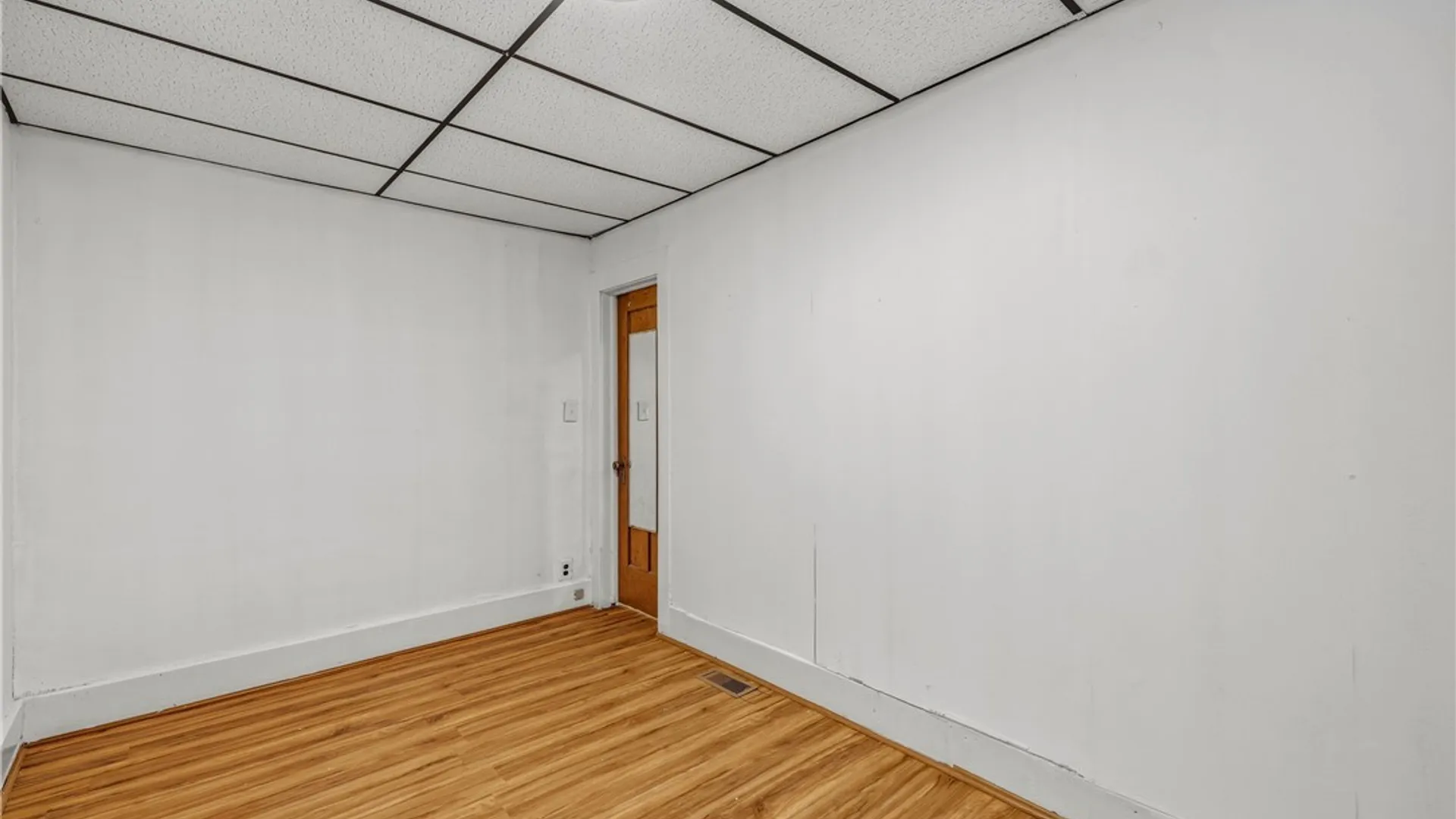 Property at 22 Frankfort Avenue, Buffalo, NY 14211 11