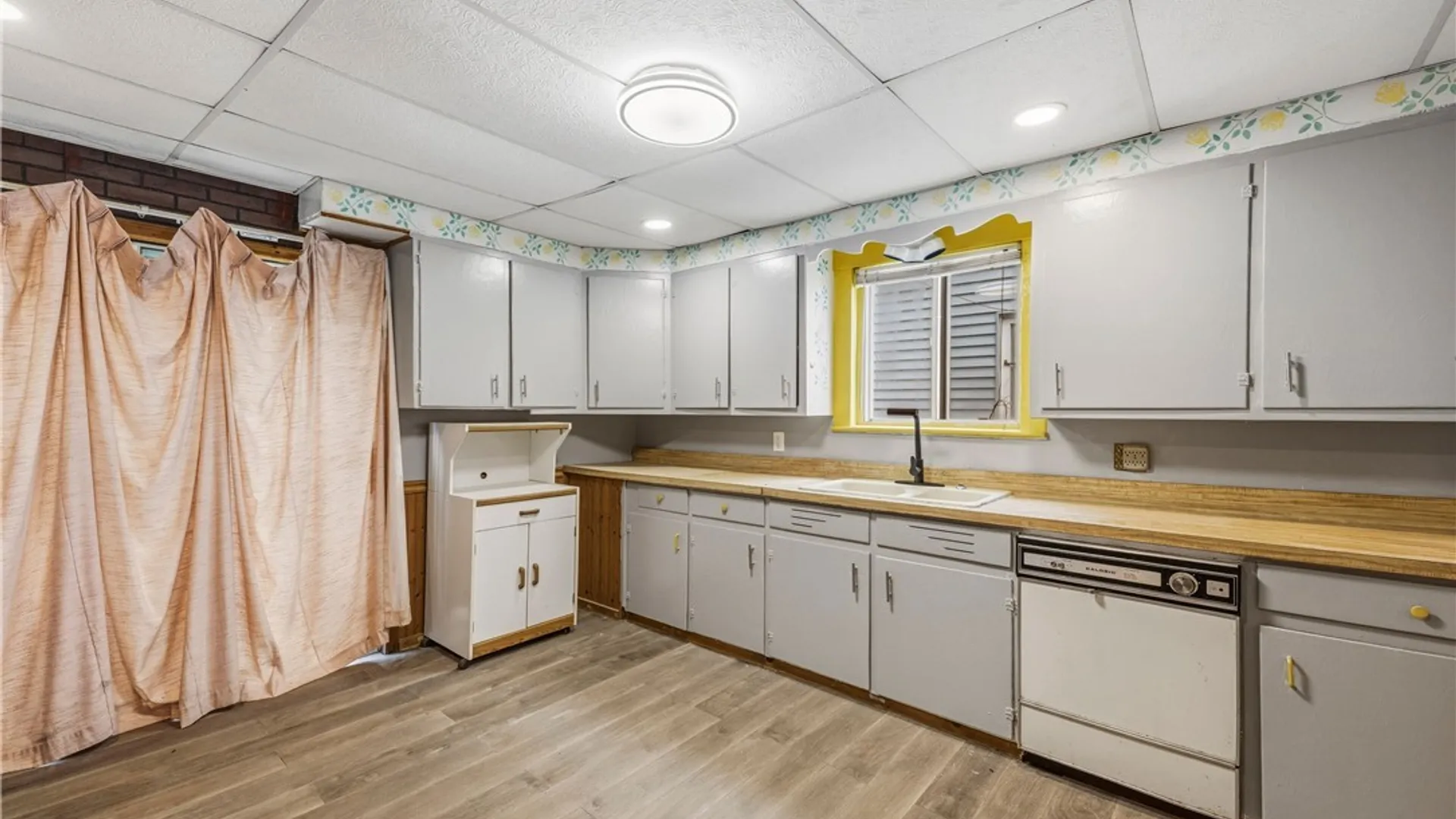 Property at 22 Frankfort Avenue, Buffalo, NY 14211 16