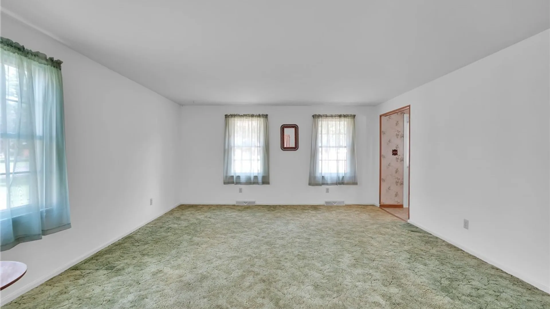 Property at 6475 Ludon Drive, Boston, NY 14075 12