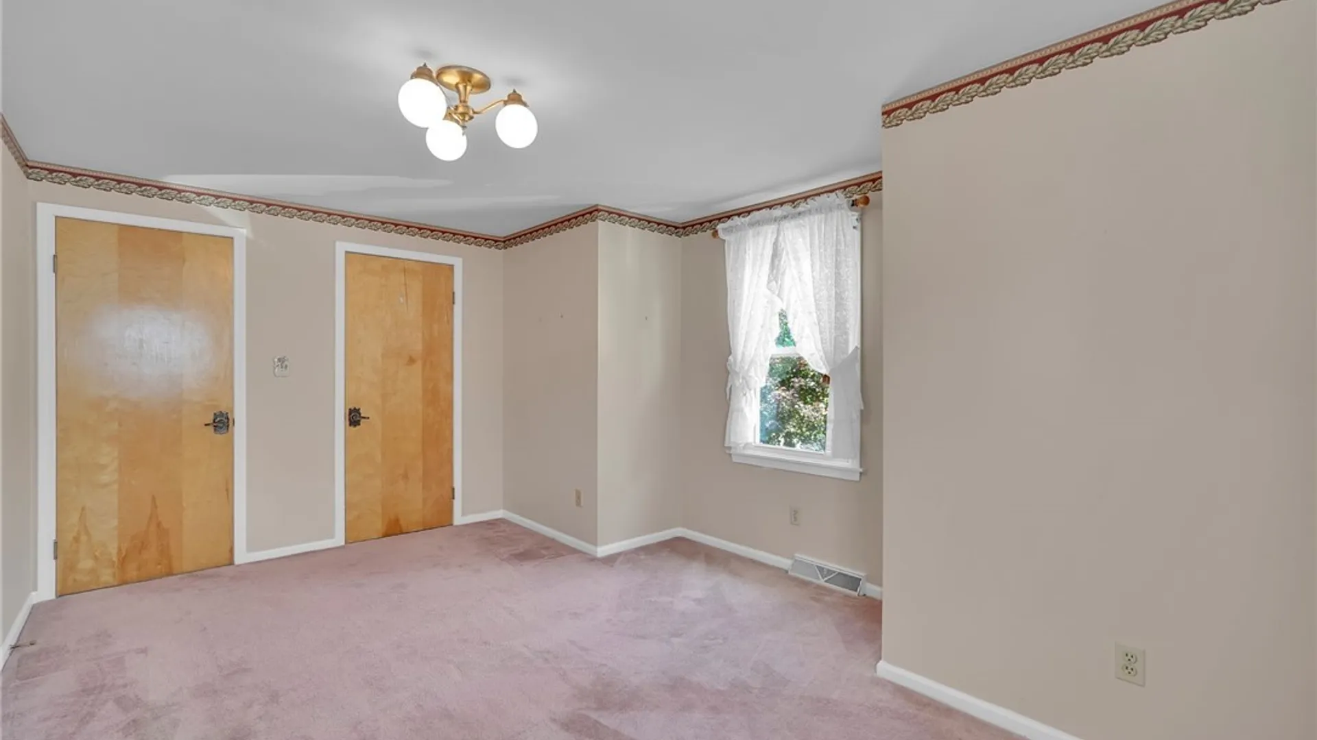 Property at 6475 Ludon Drive, Boston, NY 14075 26