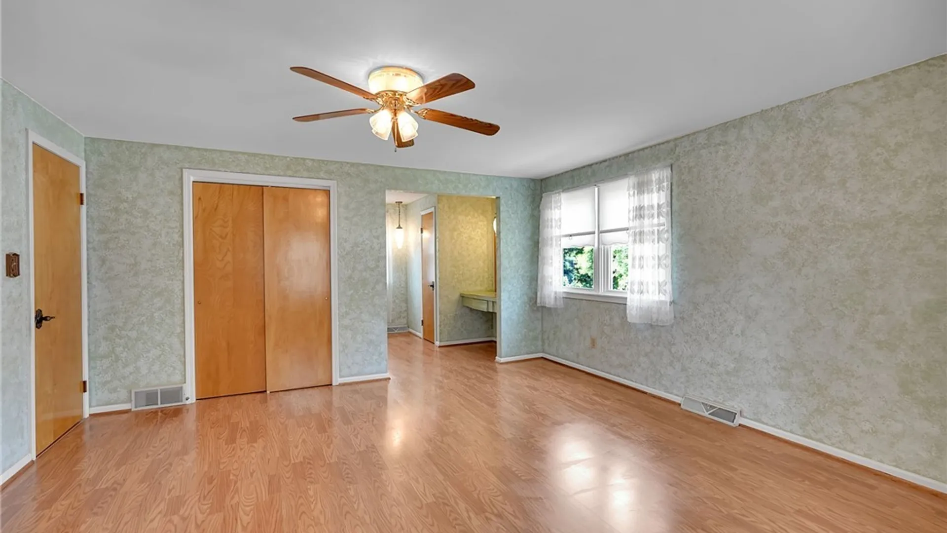 Property at 6475 Ludon Drive, Boston, NY 14075 30