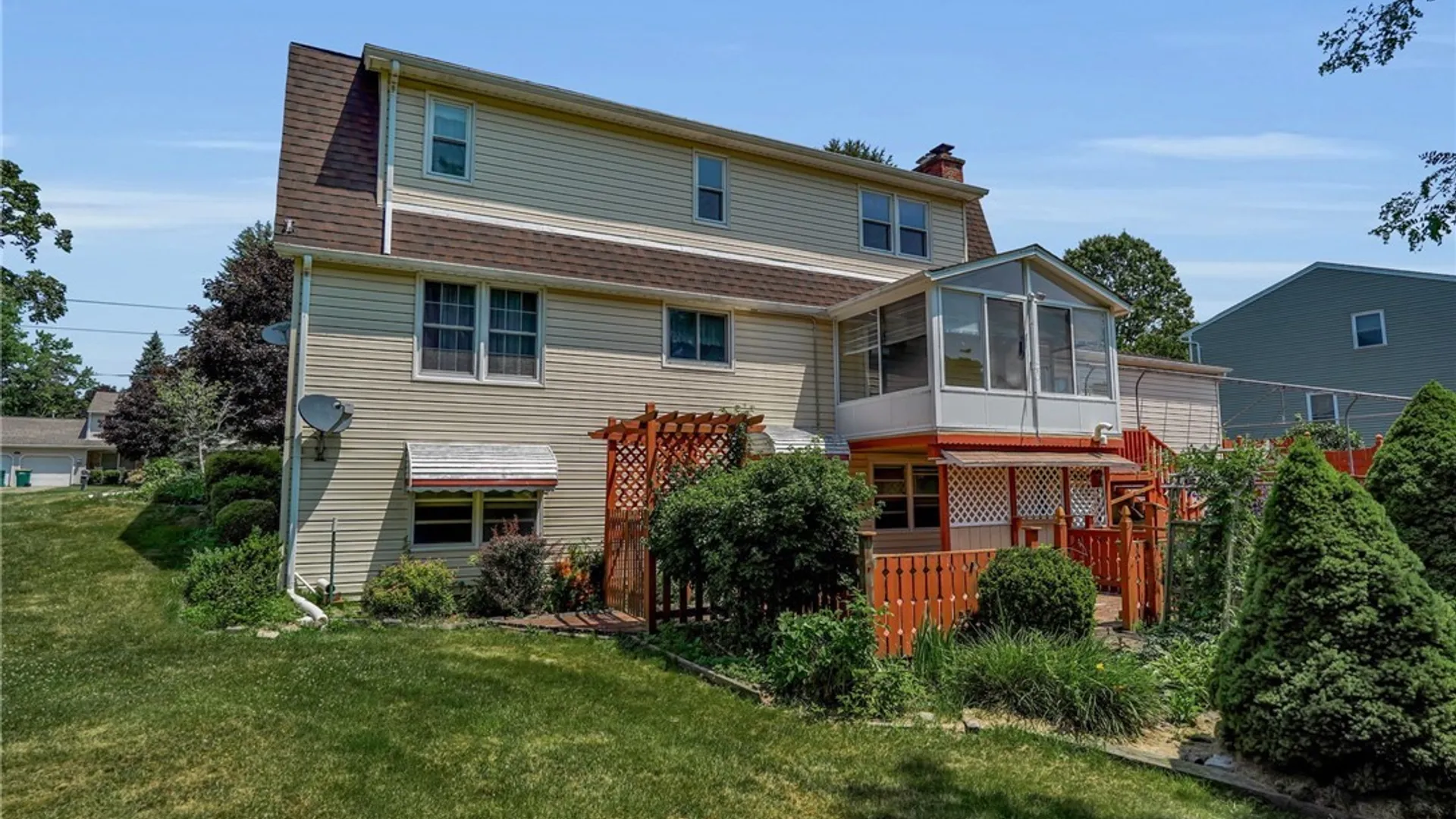 Property at 6475 Ludon Drive, Boston, NY 14075 3