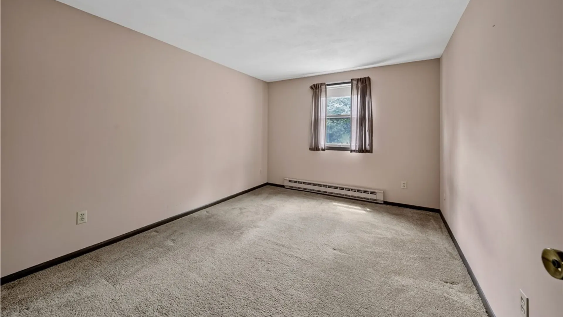 Property at 3929 Derby Dr, Onondaga, NY 13215 27