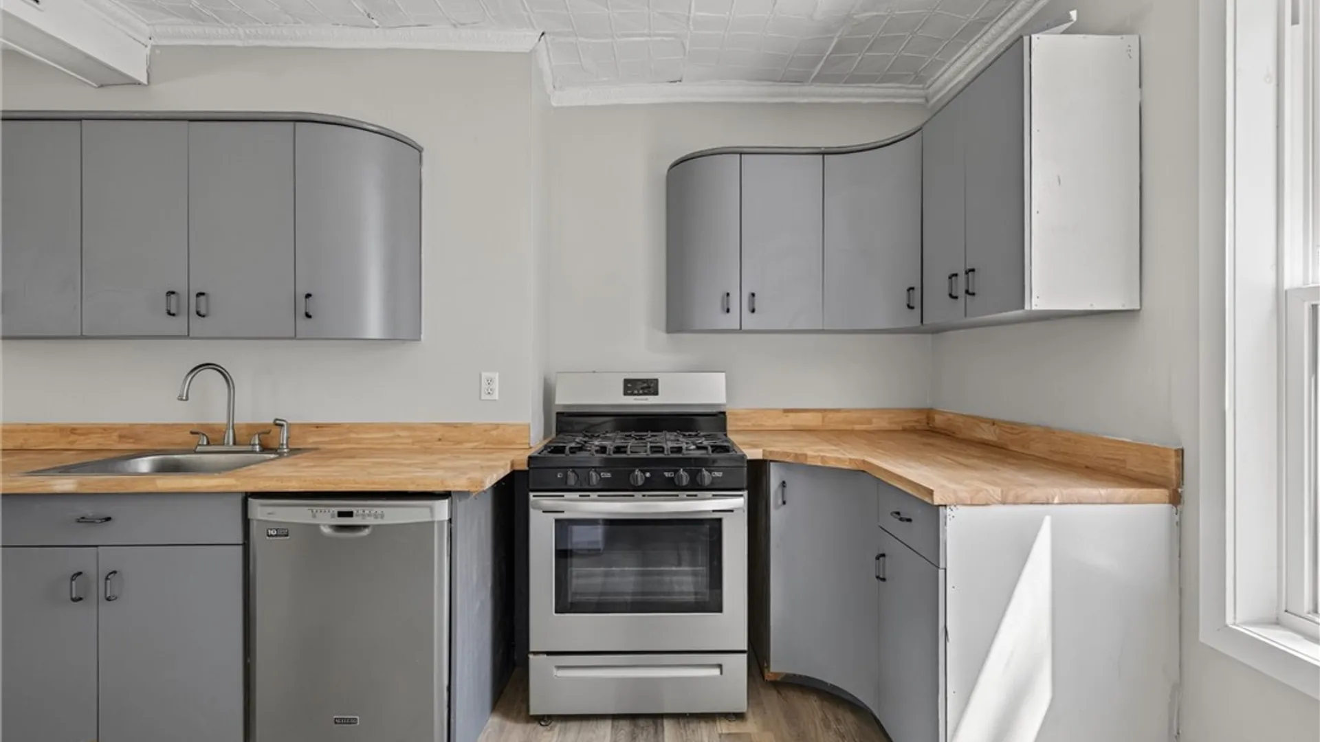 Property at 1 Prospect Street, Stamford, NY 12167 9