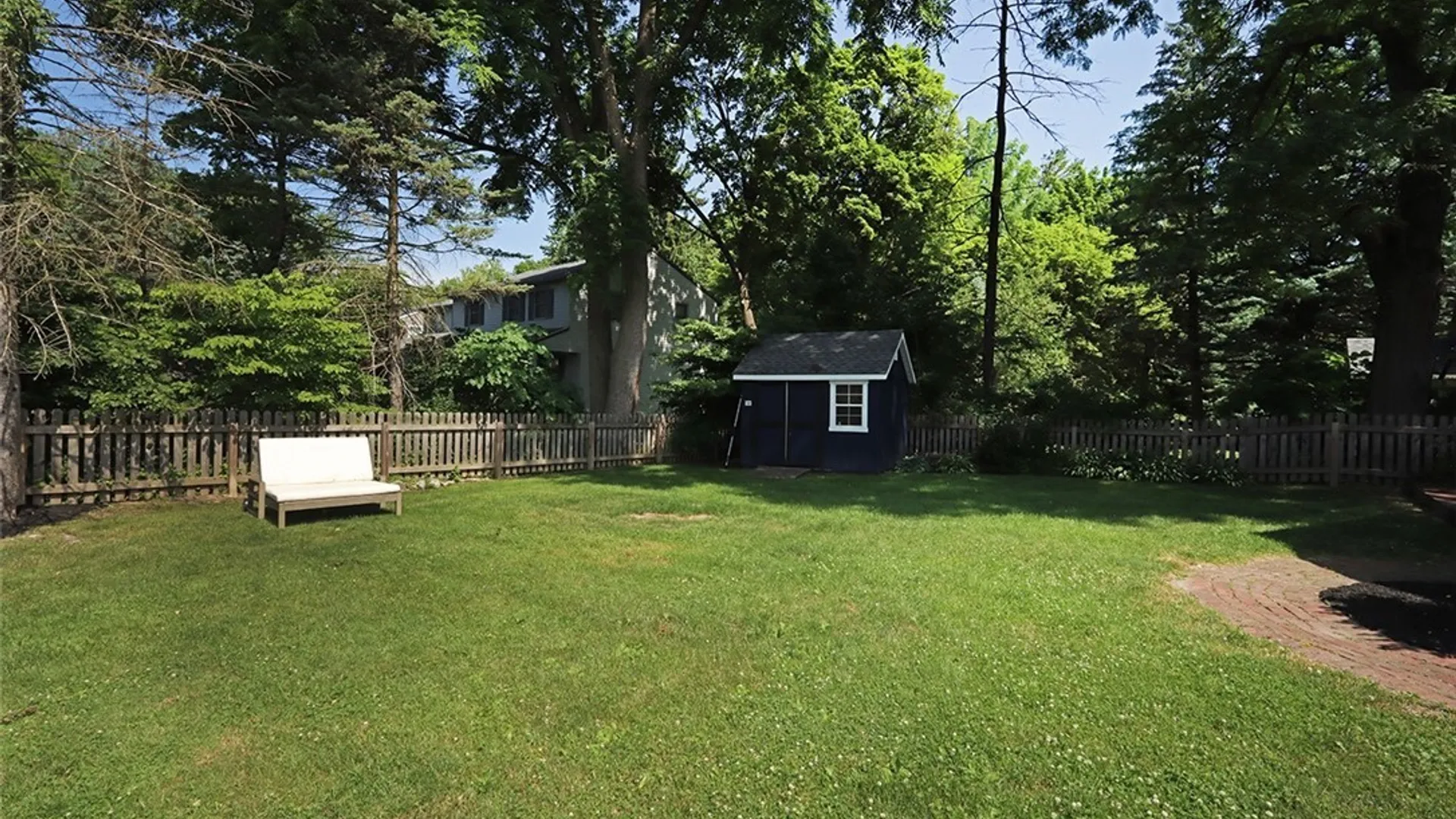 Property at 114 Cornwall Drive, DeWitt, NY 13214 46