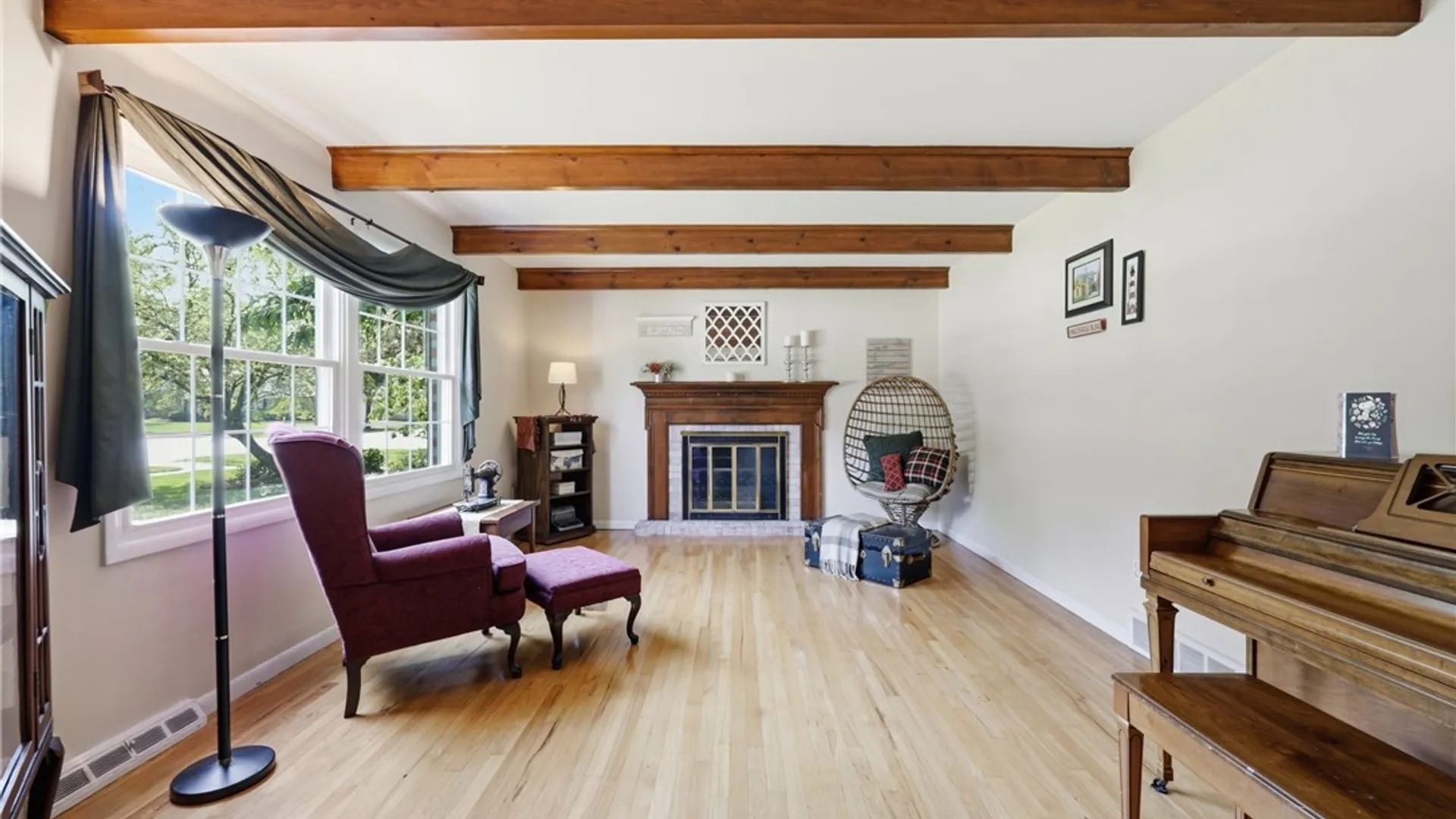 Property at 6 Chestnut Hill Lane, Amherst, NY 14221 7