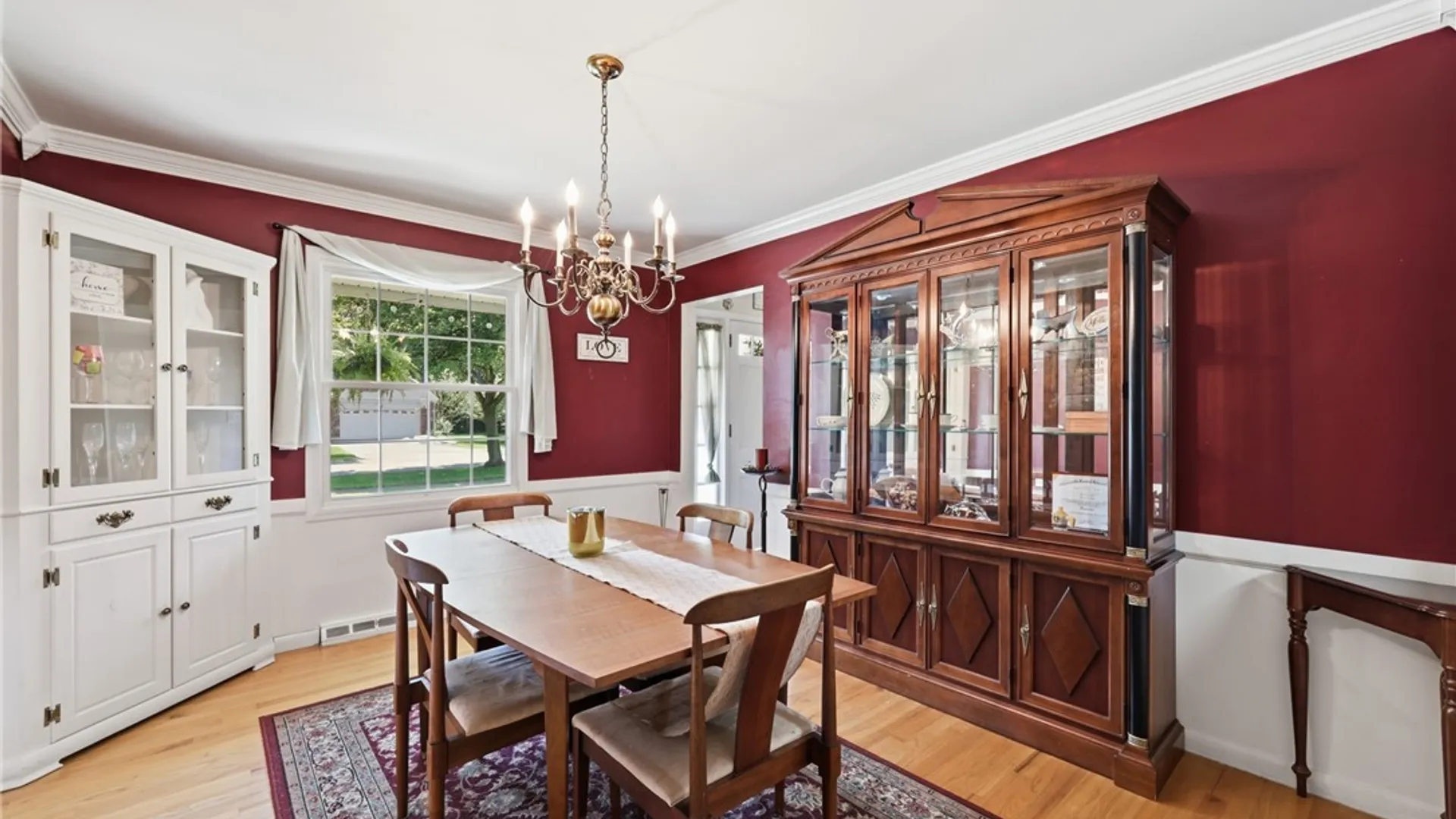 Property at 6 Chestnut Hill Lane, Amherst, NY 14221 12