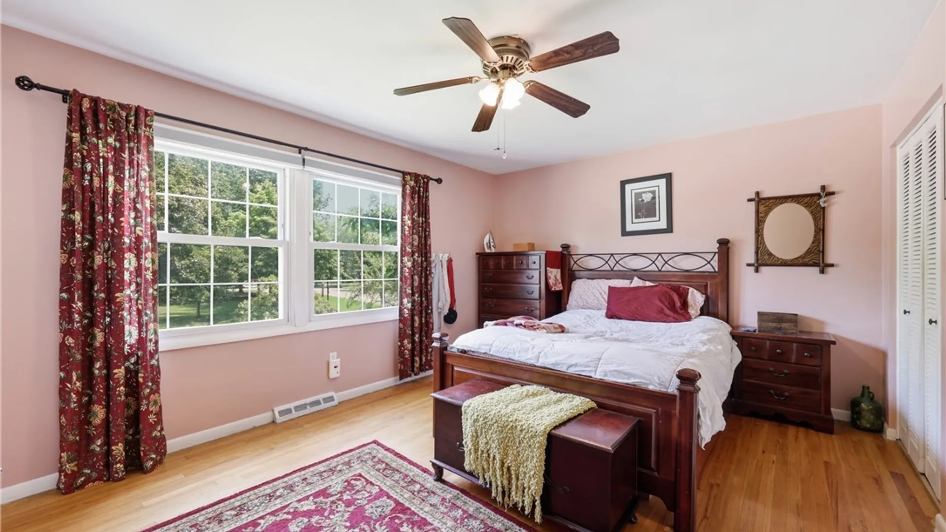 Property at 6 Chestnut Hill Lane, Amherst, NY 14221 22