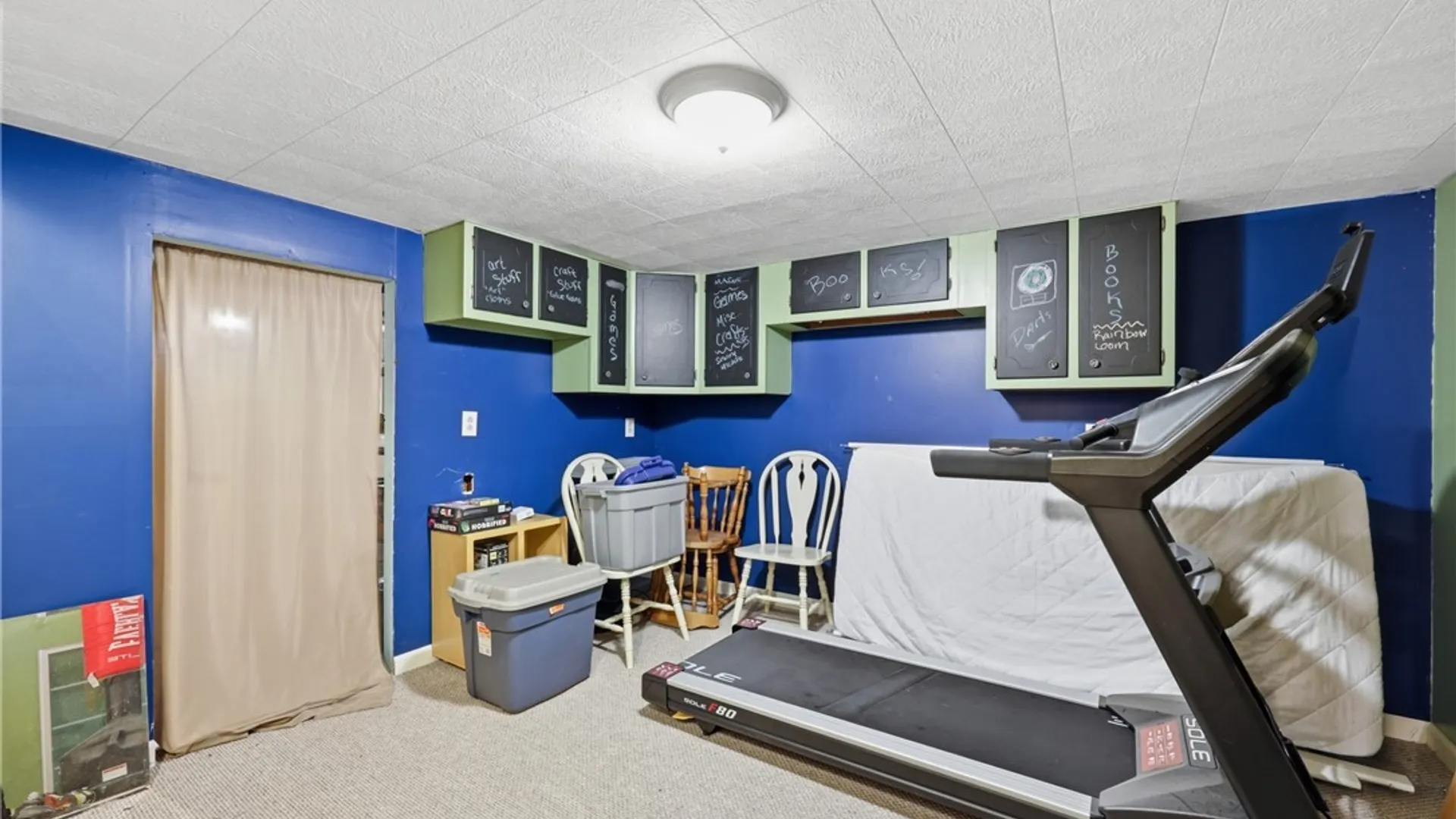 Property at 6 Chestnut Hill Lane, Amherst, NY 14221 36