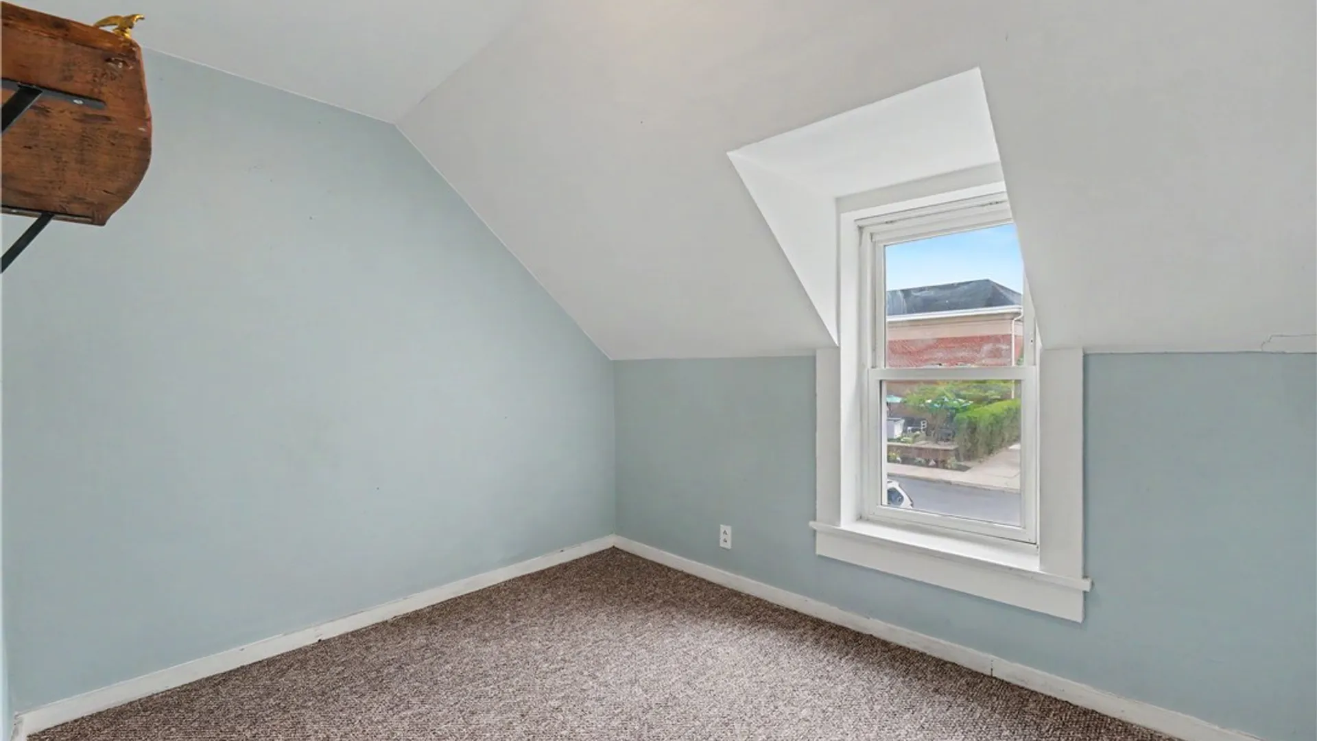 Property at 36 Temple Place, Aurora, NY 14052 10