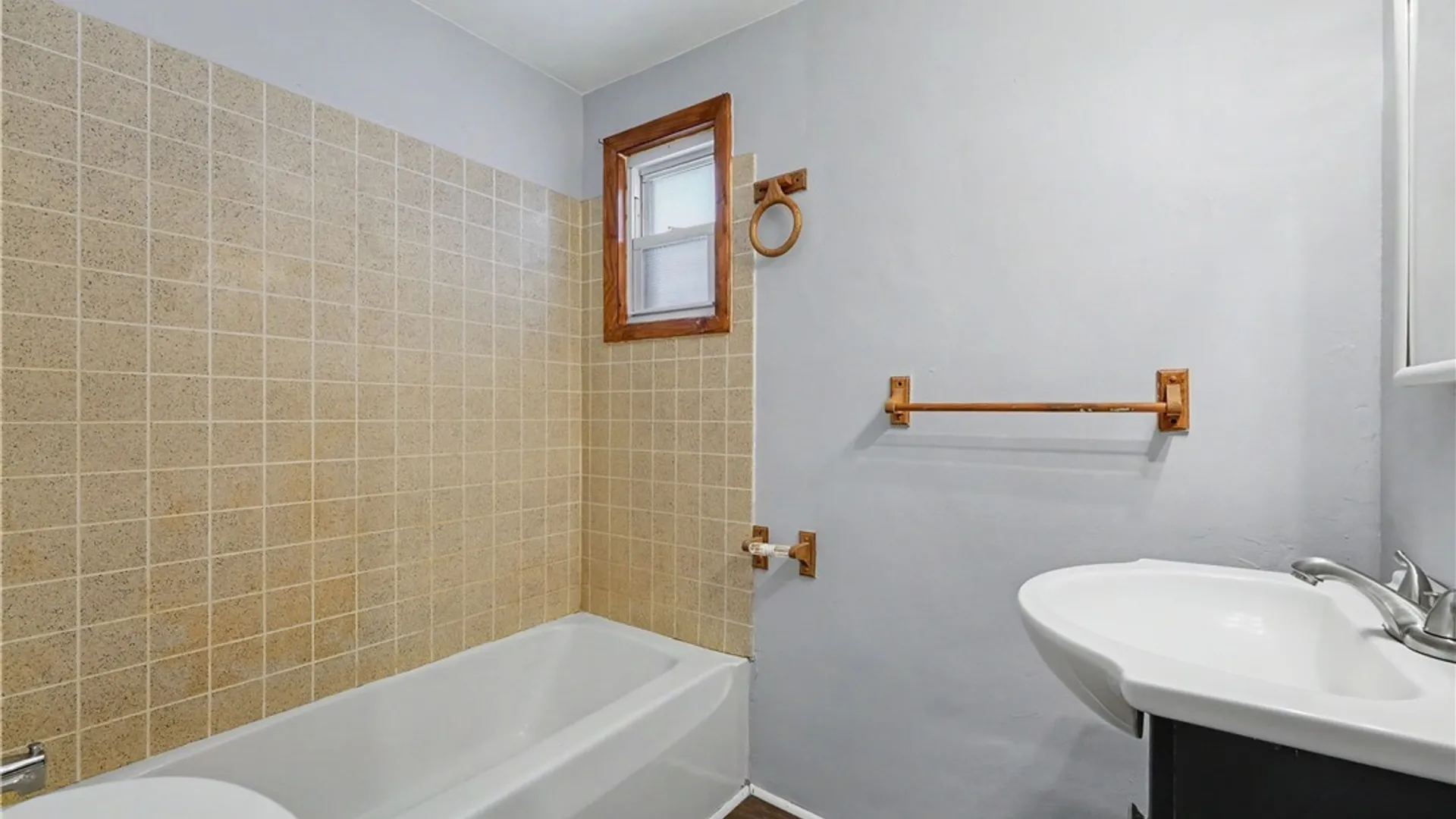 Property at 36 Temple Place, Aurora, NY 14052 19