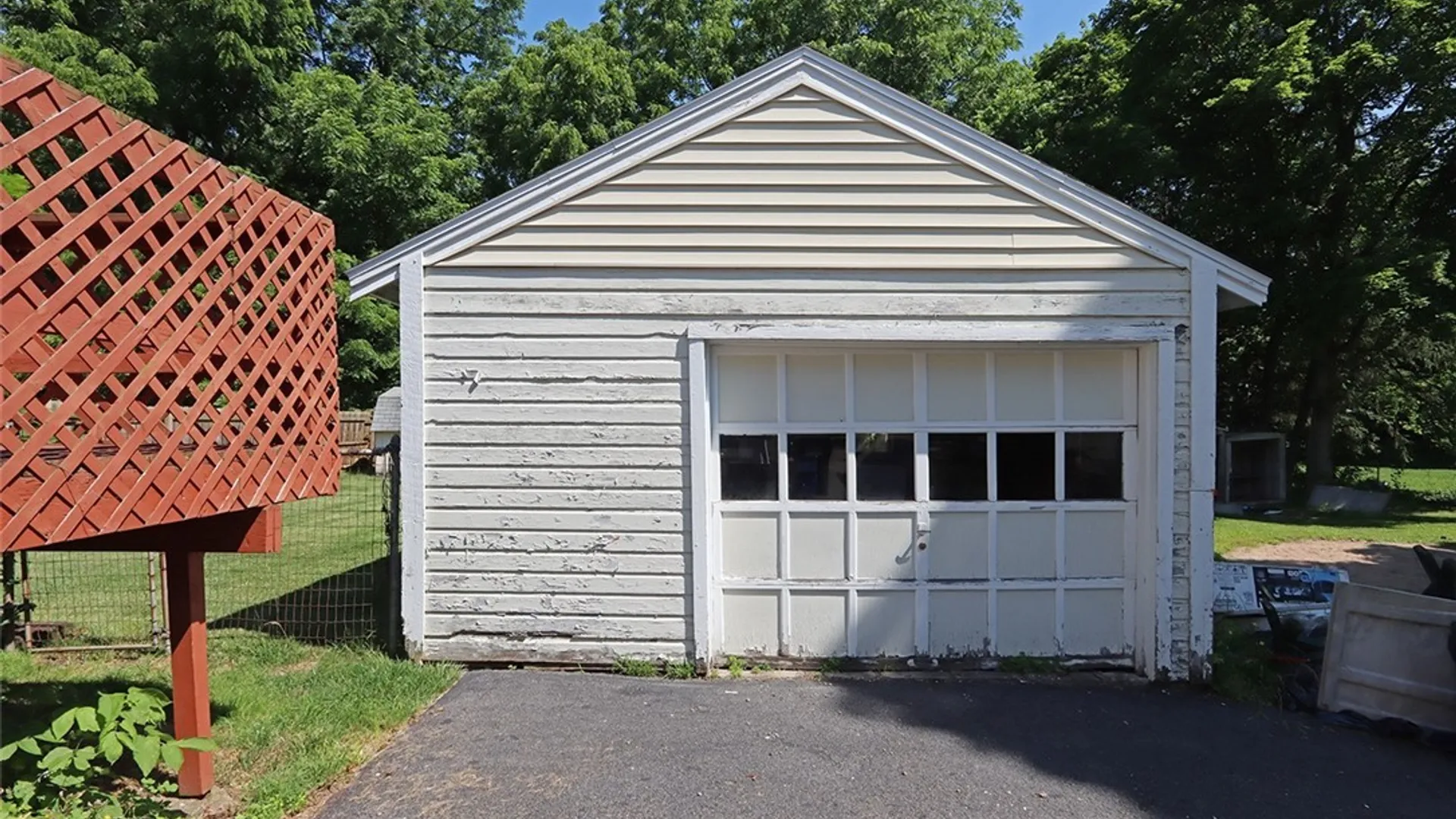 Property at 180 Chaffee Avenue, Syracuse, NY 13207 36