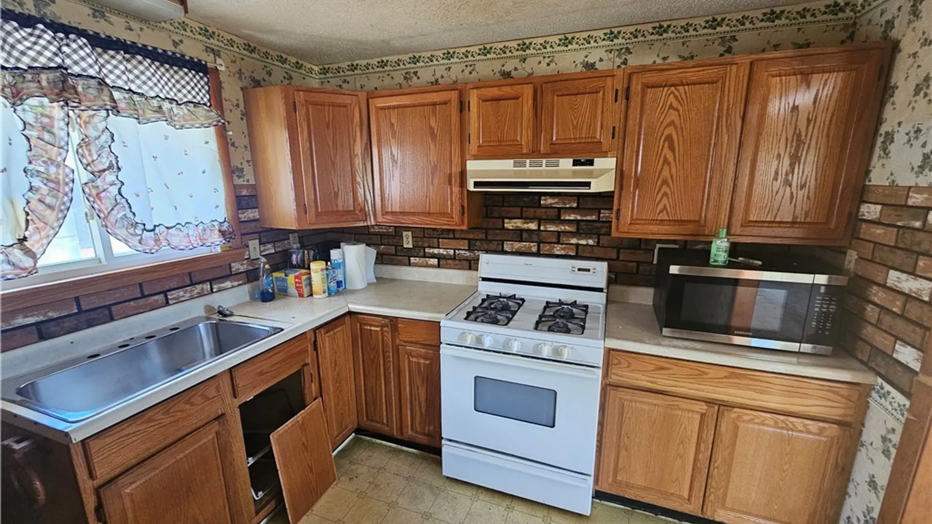 Property at 272 Hamilton Avenue, Olean, NY 14760 17