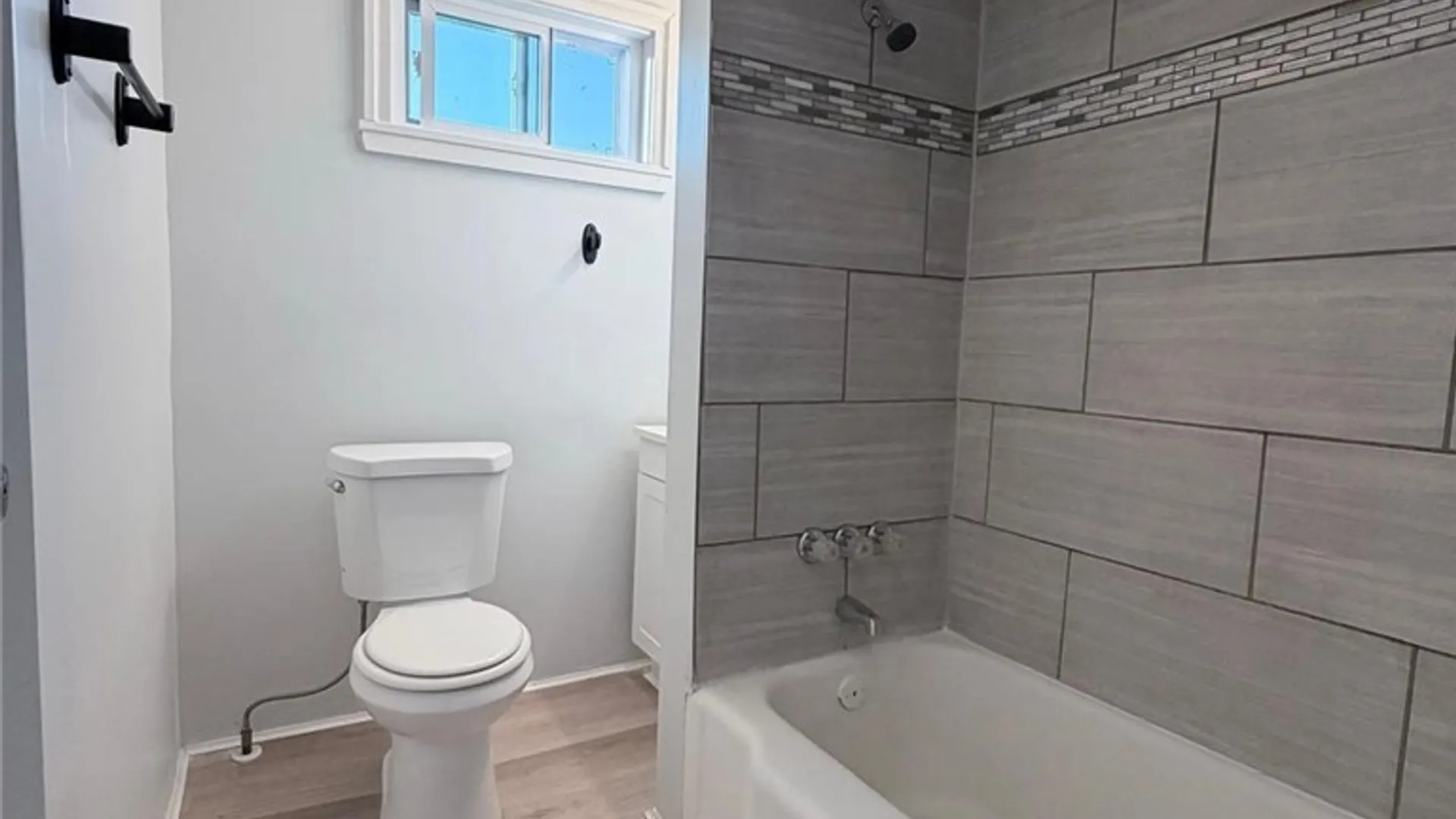 Property at 63 Hartman Place, Buffalo, NY 14207 11