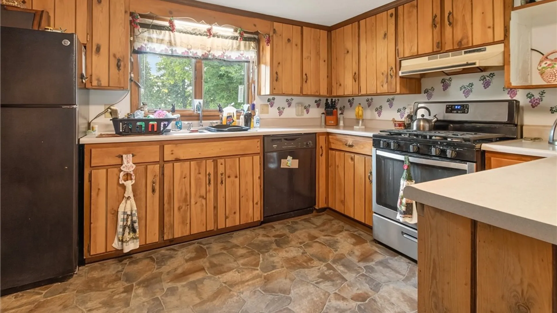 Property at 11 Van Marters Ln, Lyons, NY 14489 19