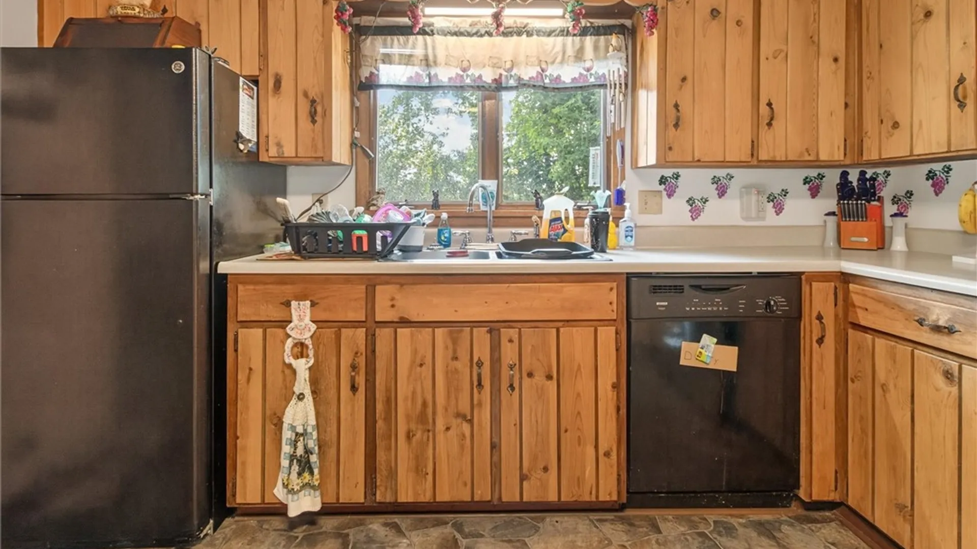 Property at 11 Van Marters Ln, Lyons, NY 14489 23