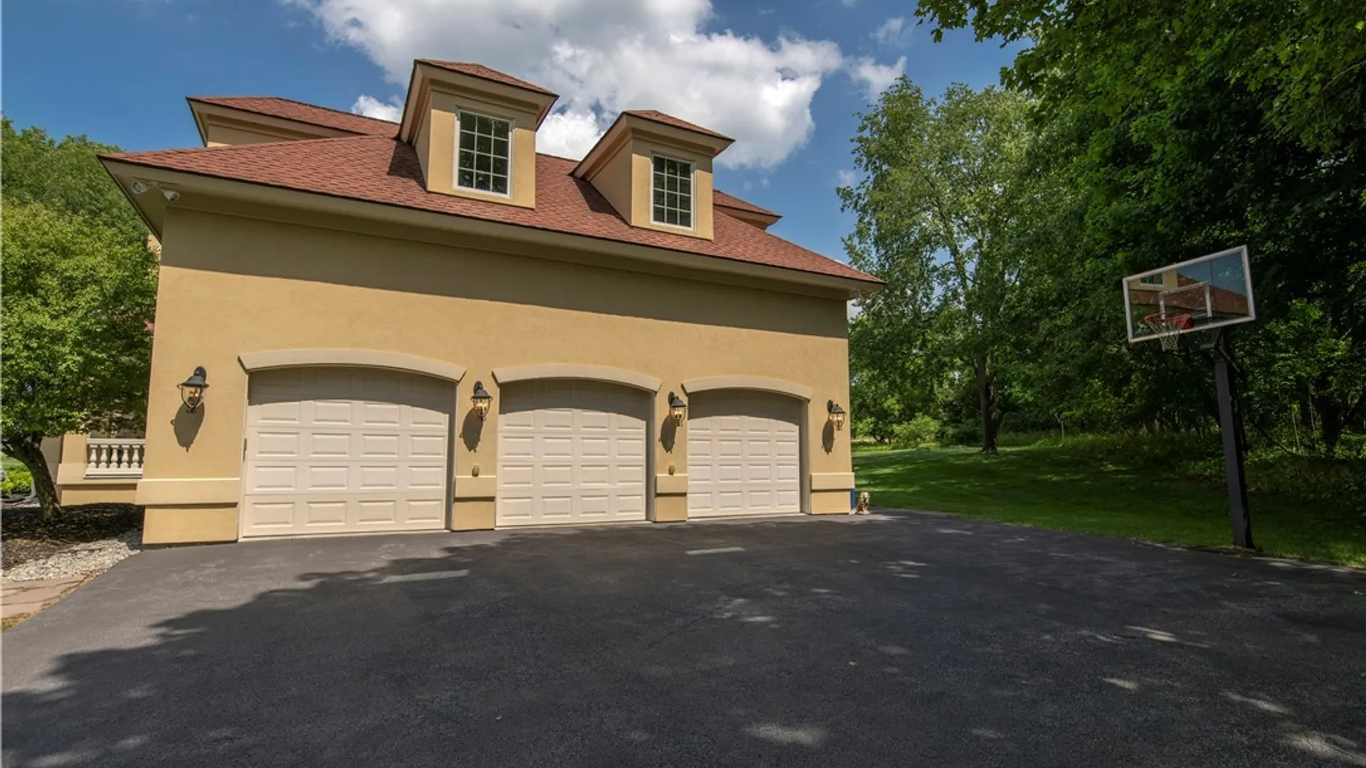 Property at 306 Georgetown Sq, Kirkland, NY 13323 49