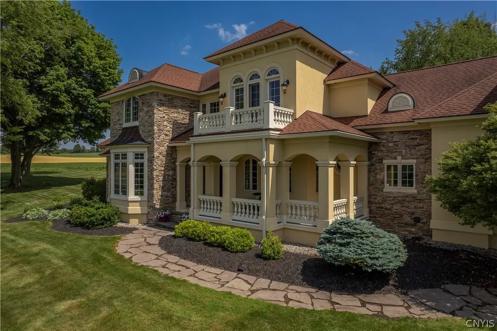 Property at 306 Georgetown Sq, Kirkland, NY 13323