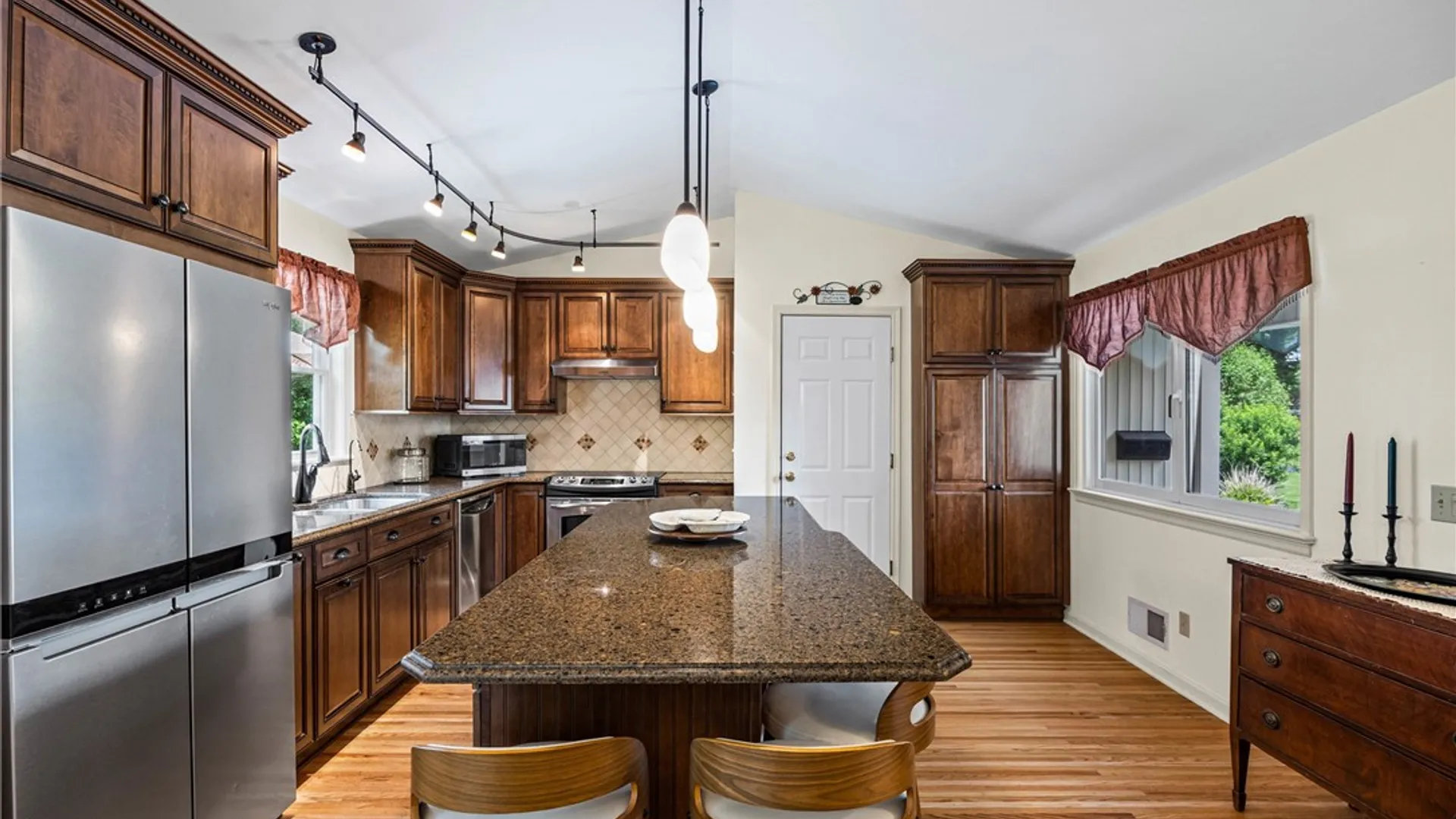 Property at 159 Ledgerock Lane, Brighton, NY 14618 11