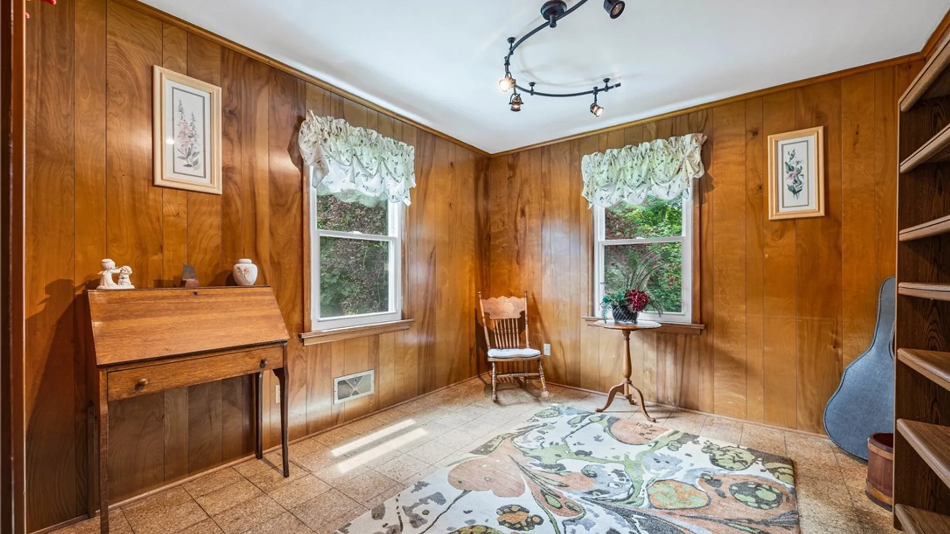 Property at 159 Ledgerock Lane, Brighton, NY 14618 13