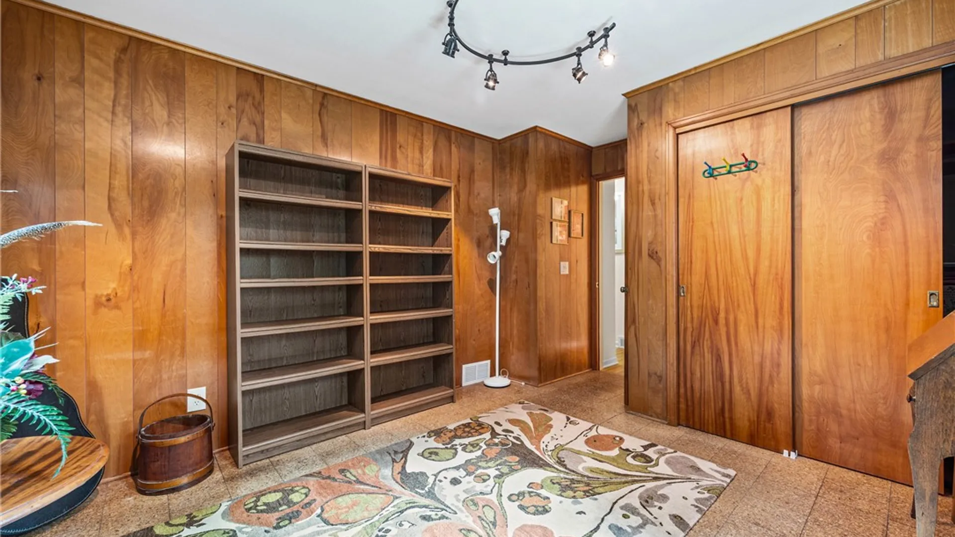 Property at 159 Ledgerock Lane, Brighton, NY 14618 14