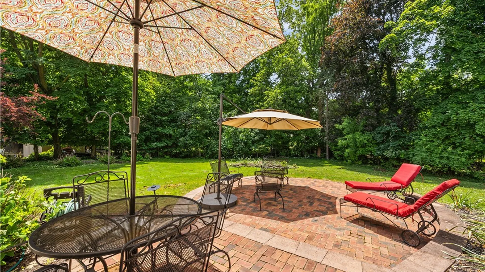 Property at 159 Ledgerock Lane, Brighton, NY 14618 34