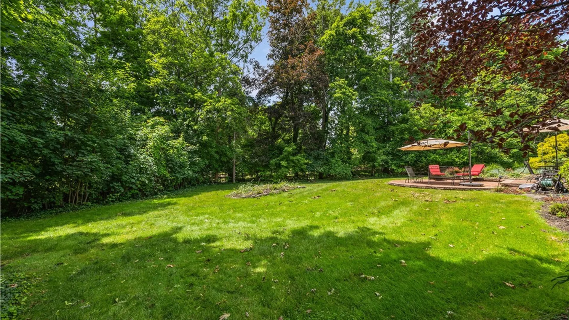 Property at 159 Ledgerock Lane, Brighton, NY 14618 37