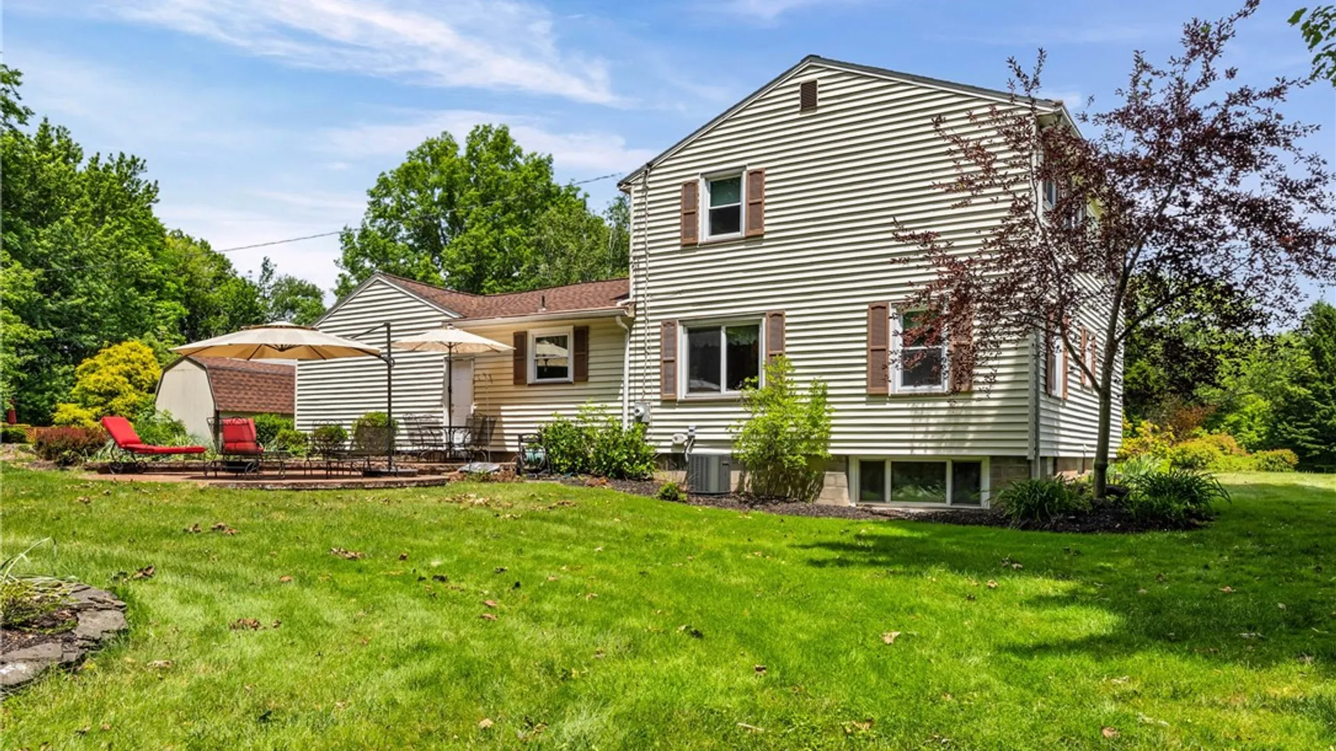 Property at 159 Ledgerock Lane, Brighton, NY 14618 40