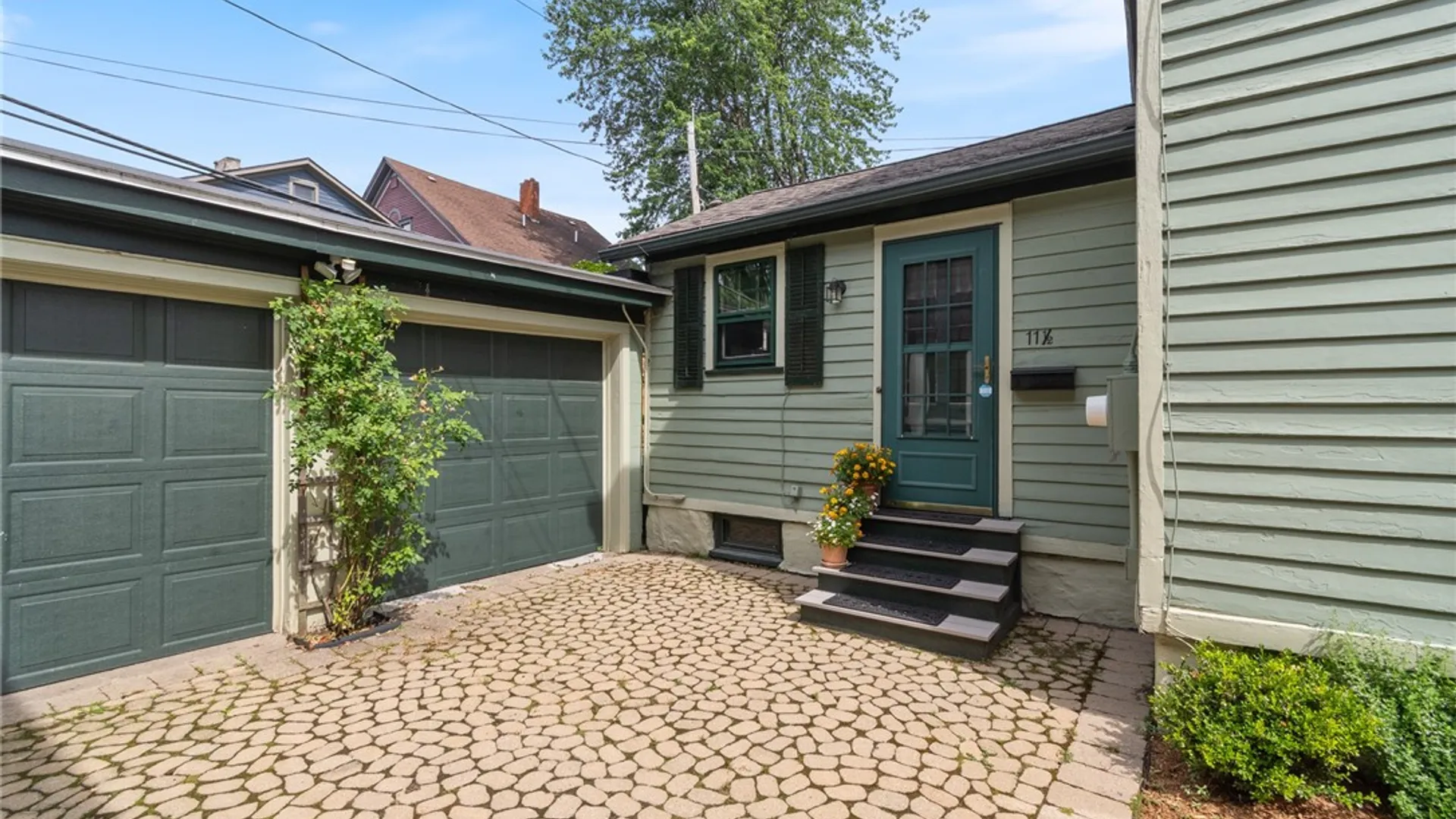 Property at 11 Greenwood Street, Rochester, NY 14608 6