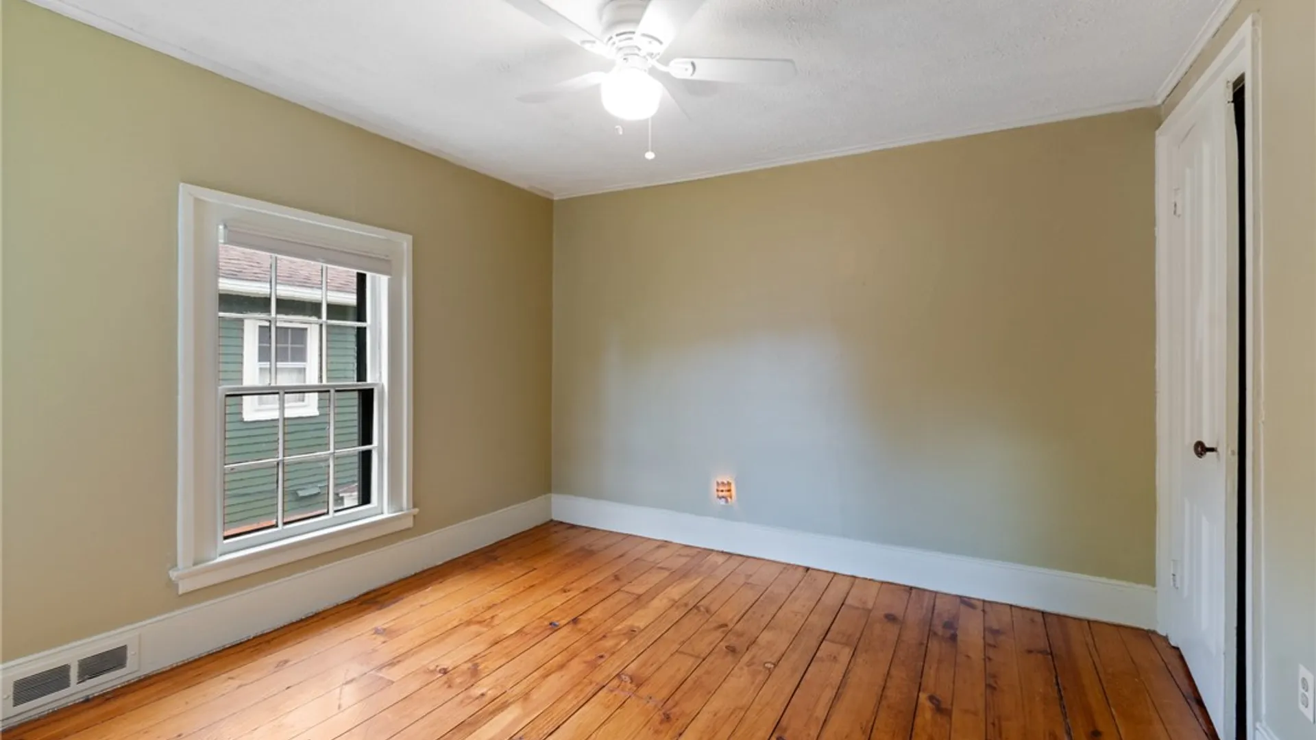 Property at 11 Greenwood Street, Rochester, NY 14608 23