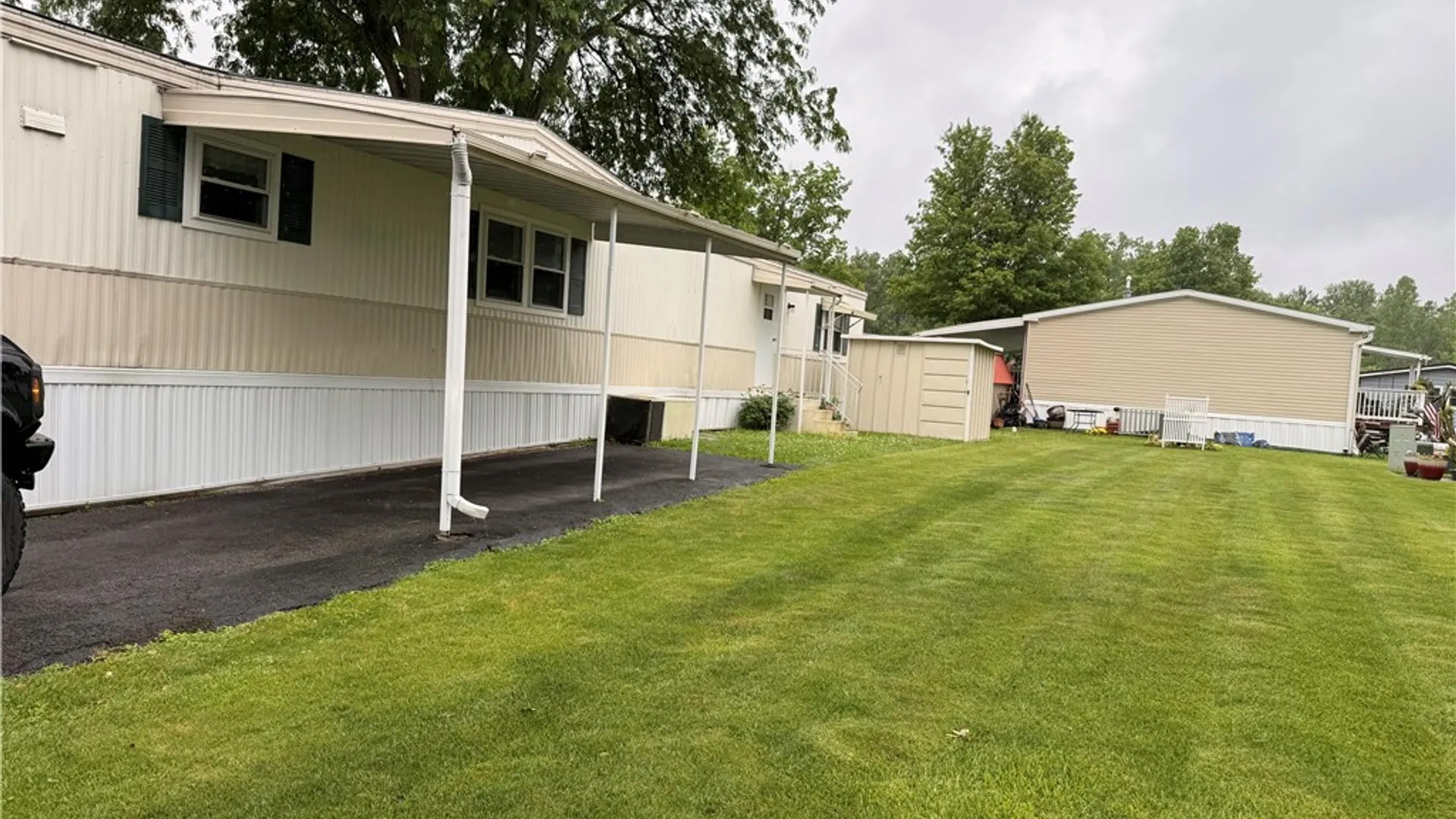Property at 37 Keuka Lane, Manchester, NY 14504 5