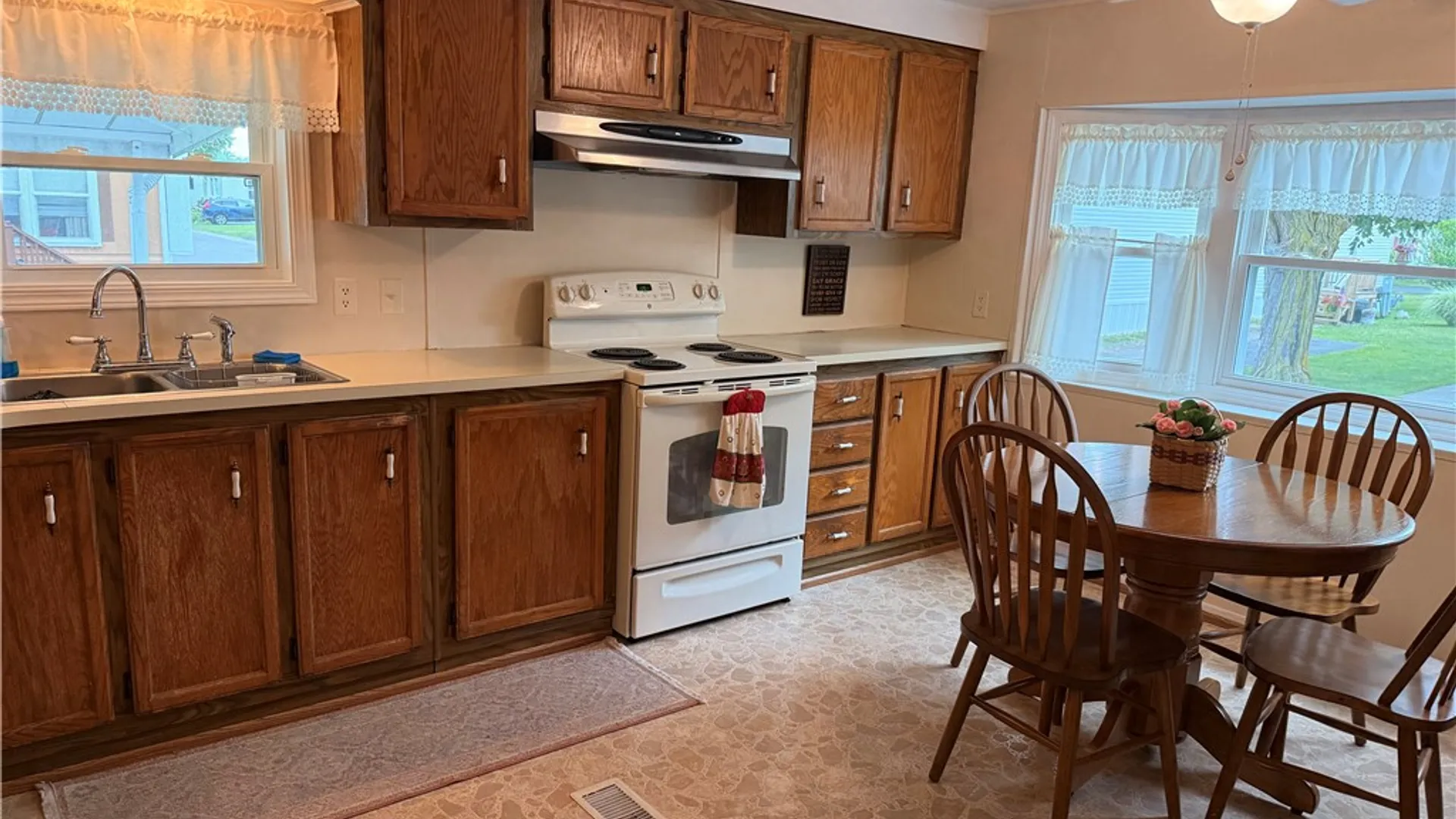 Property at 37 Keuka Lane, Manchester, NY 14504 7