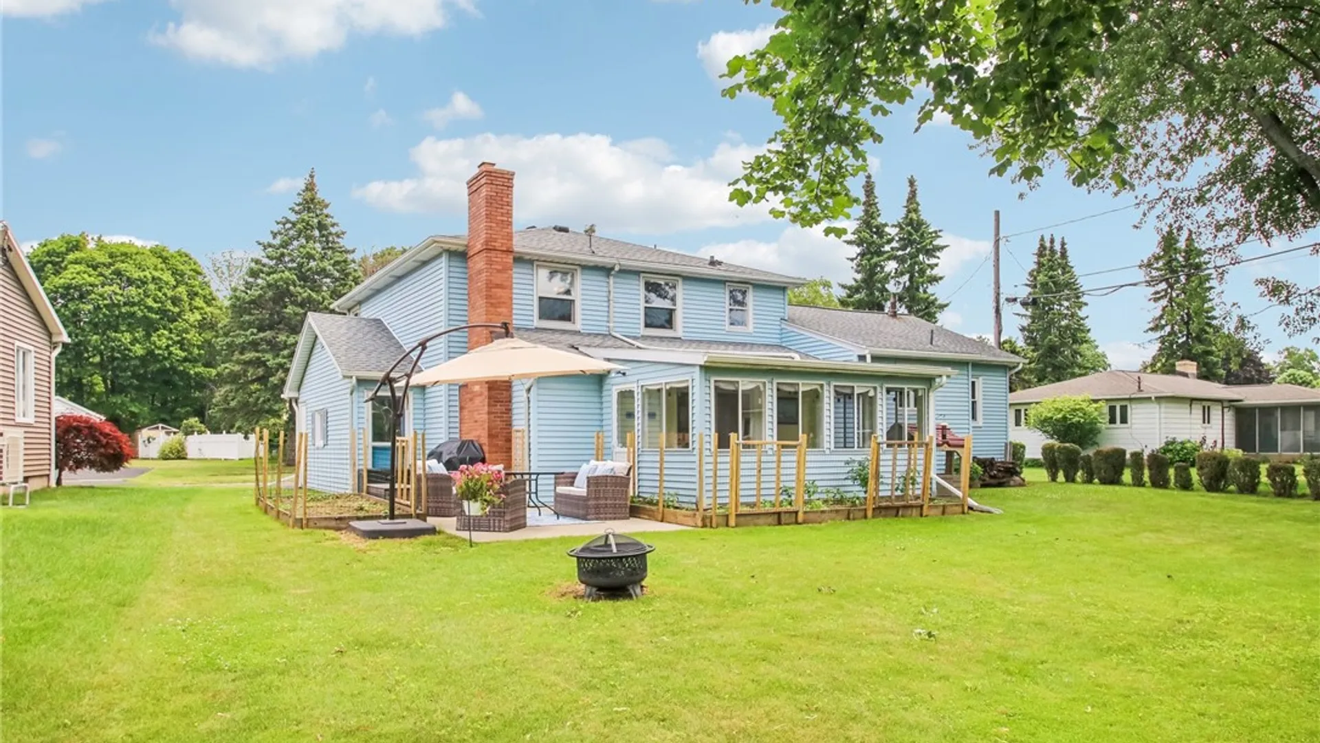 Property at 45 Sandoris Circle, Irondequoit, NY 14622 28