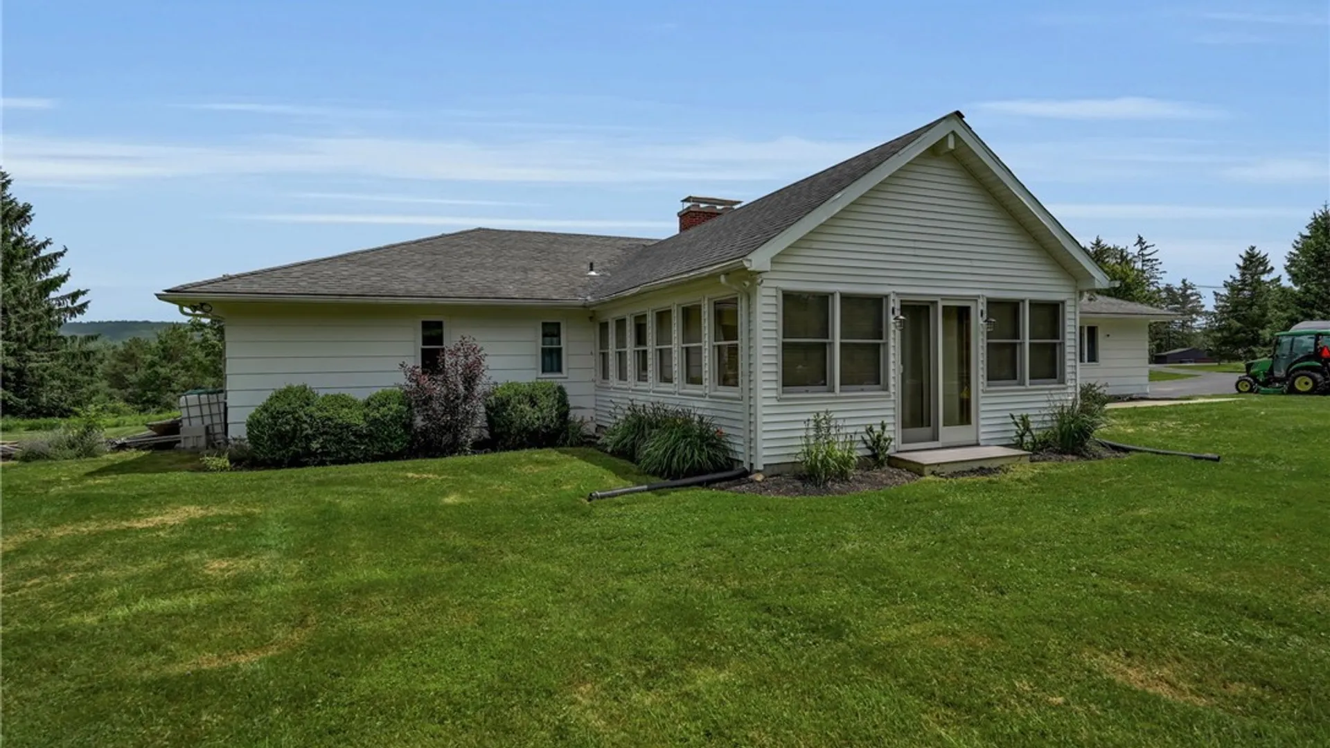 Property at 9560 Savage Road, Holland, NY 14080 3