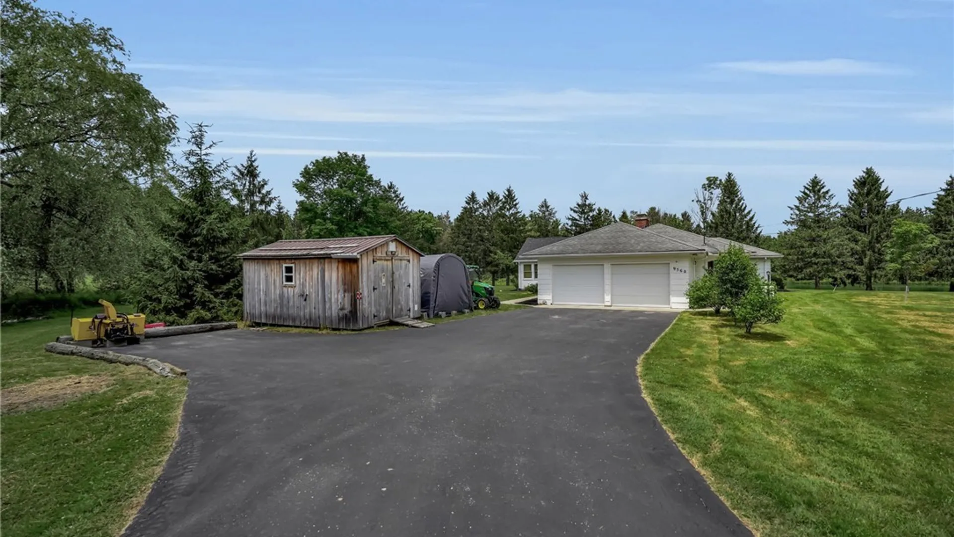 Property at 9560 Savage Road, Holland, NY 14080 5