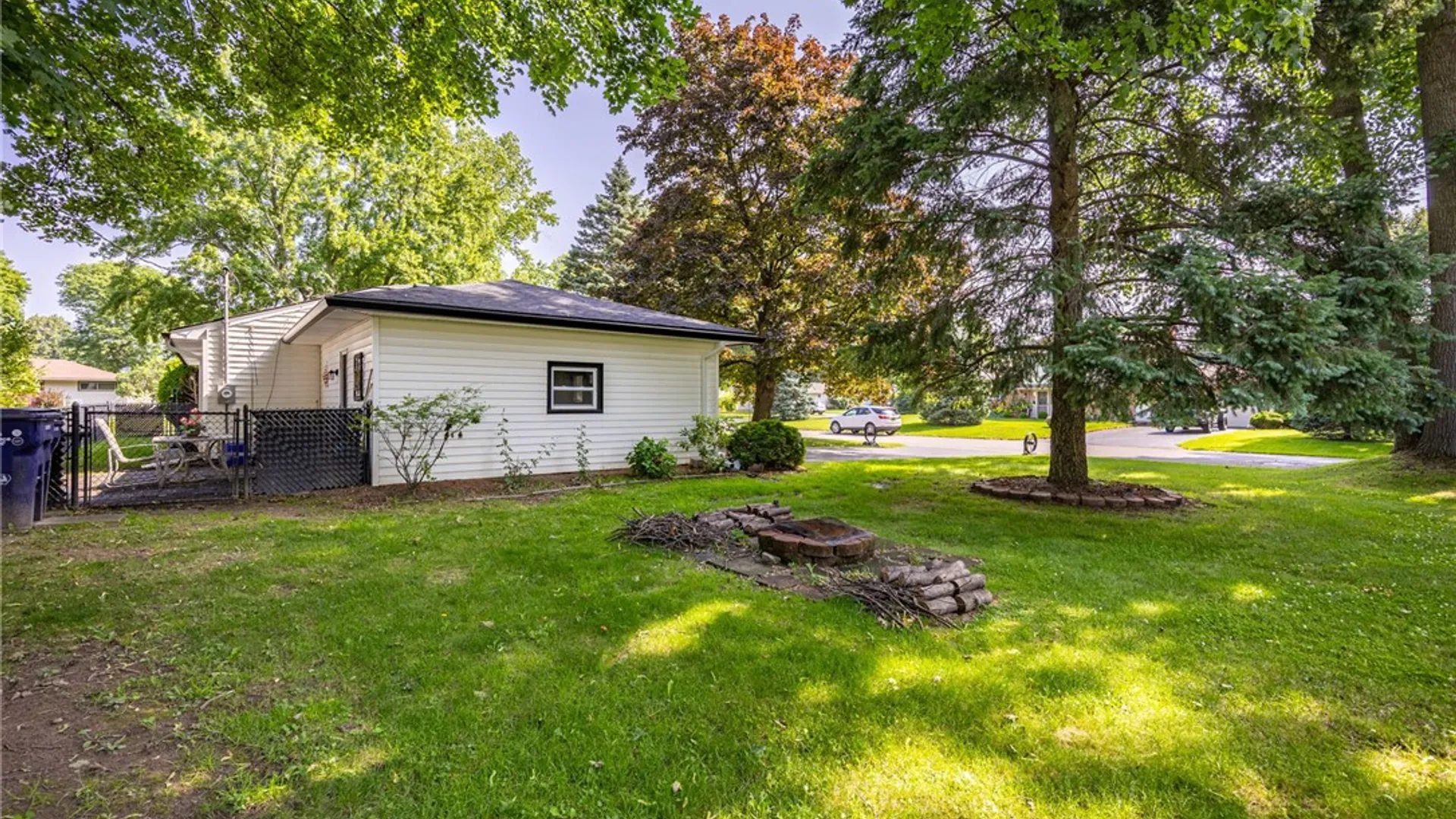 Property at 77 Willowen Drive, Irondequoit, NY 14609 29