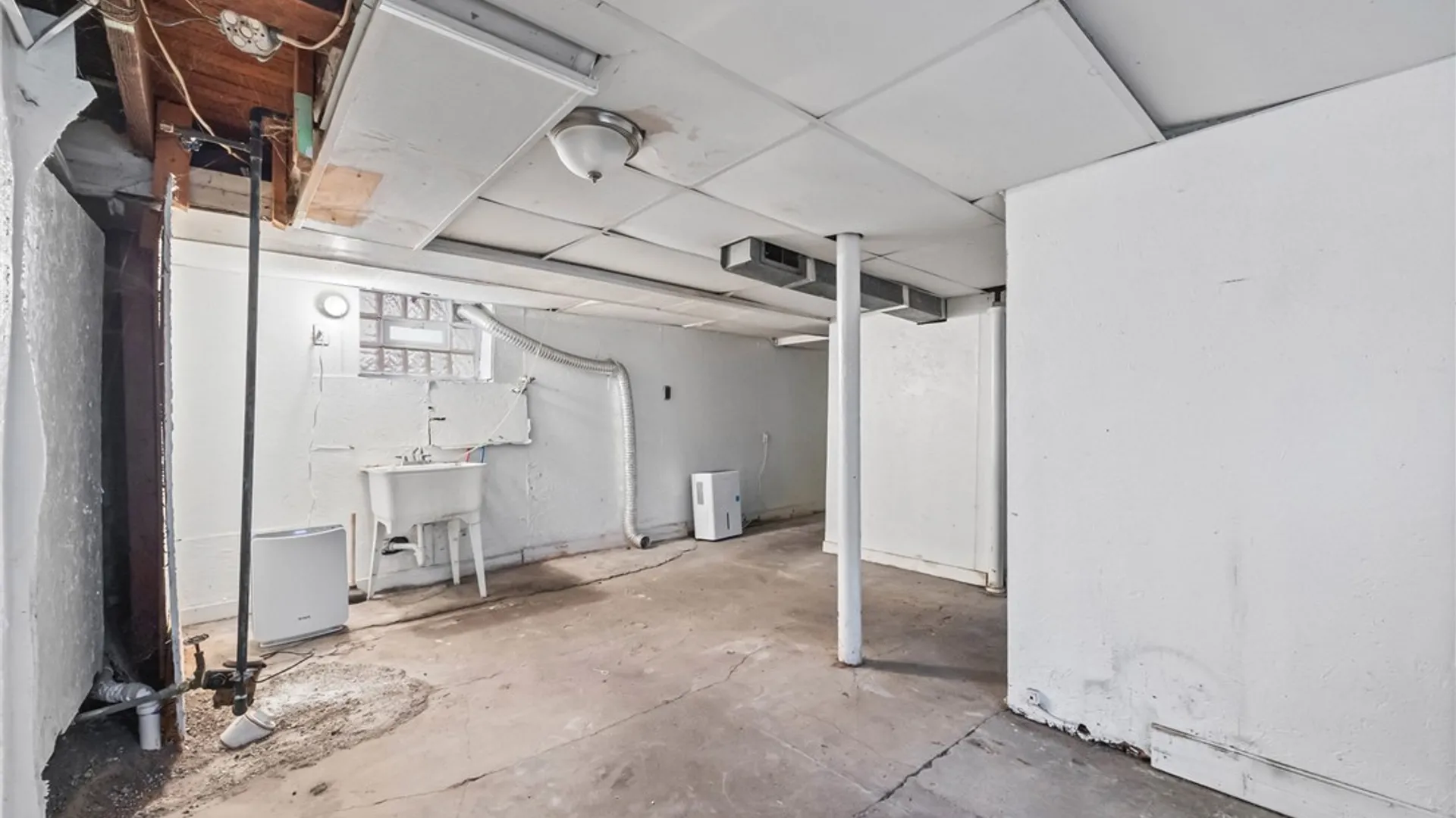 Property at 380 Sawyer Street, Rochester, NY 14619 28