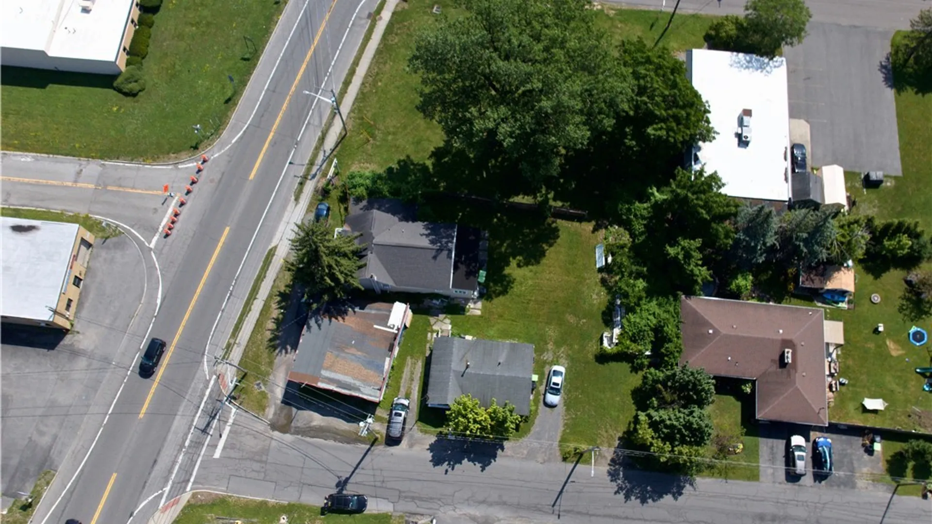 Property at 3728 New Court Avenue, Salina, NY 13206 8
